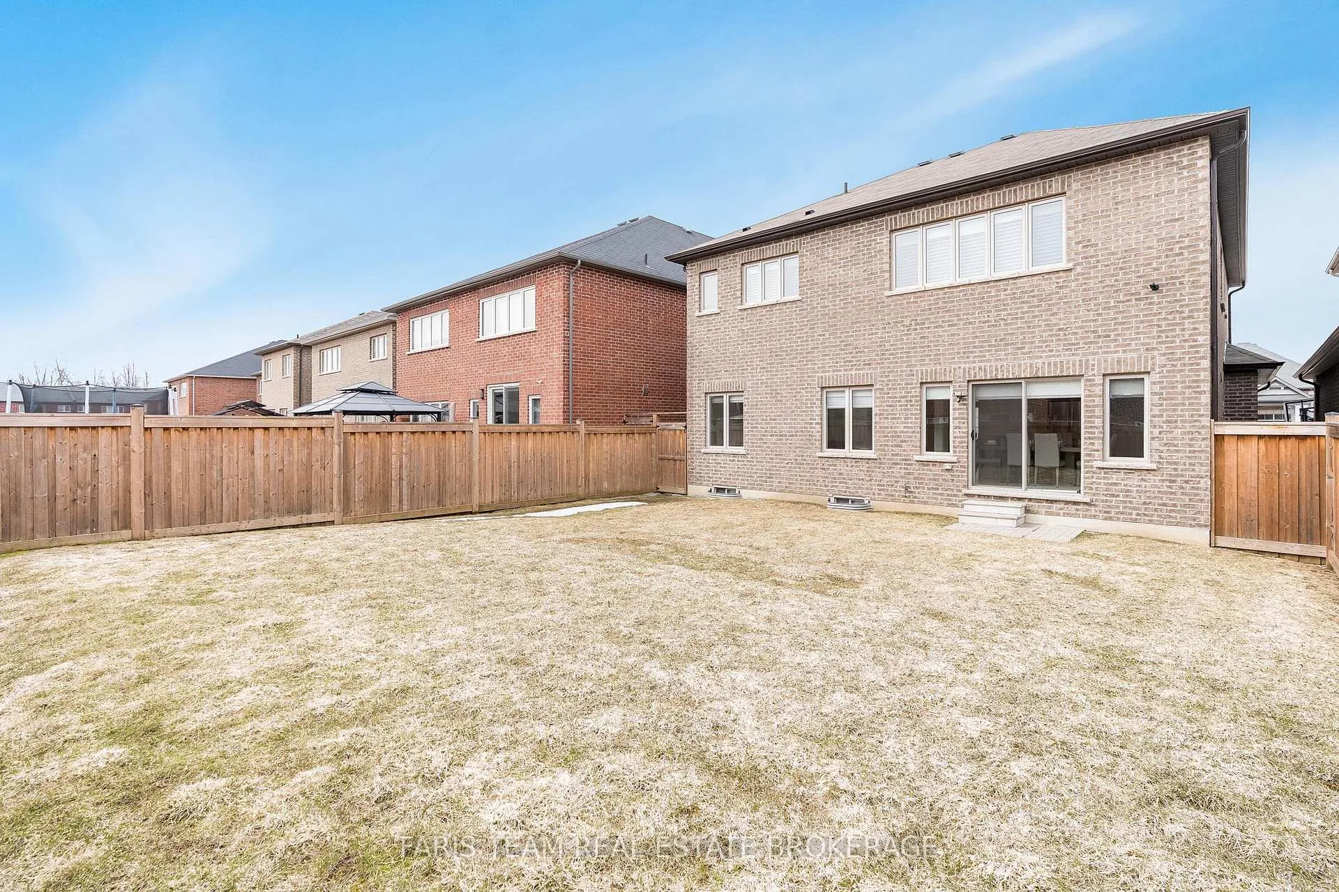 Photo 43 of 1559 Farrow Crescent, Innisfil, Rural Innisfil — HOMEH