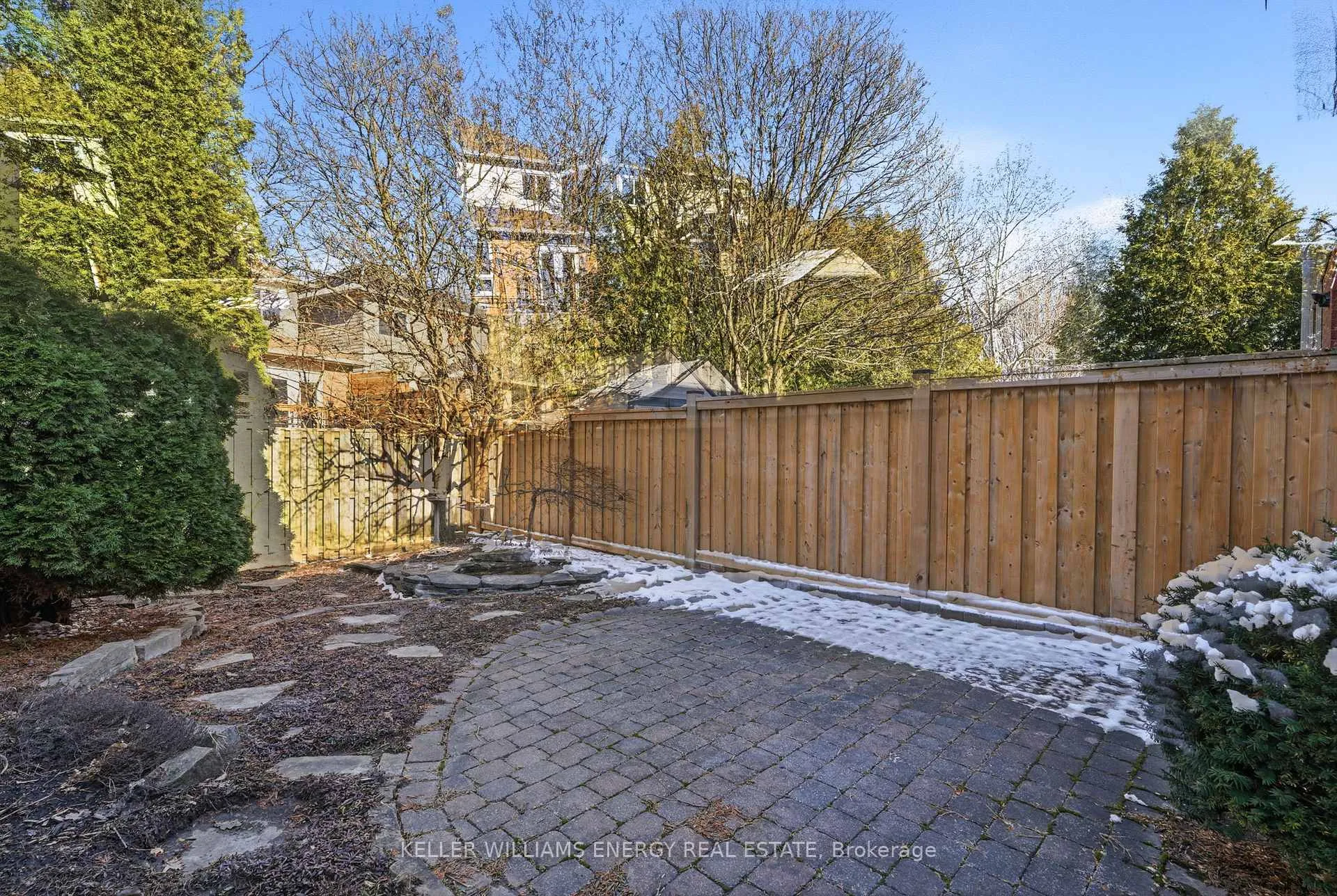 Photo 38 of 55 Cecil Found Crescent, Clarington, Courtice — HOMEH