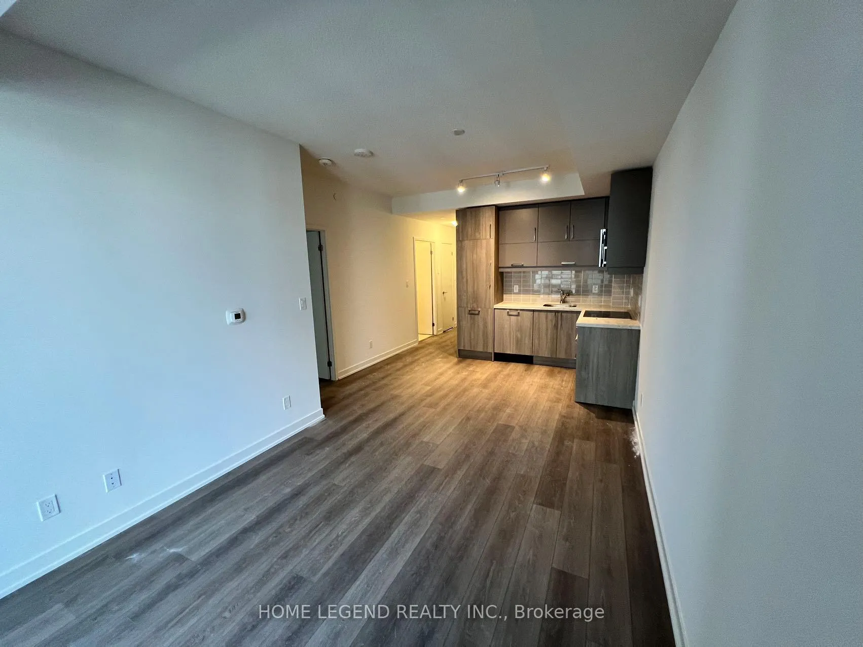 Photo 2 of Unit 715, 38 Simcoe Promenade, Markham, Unionville — HOMEH
