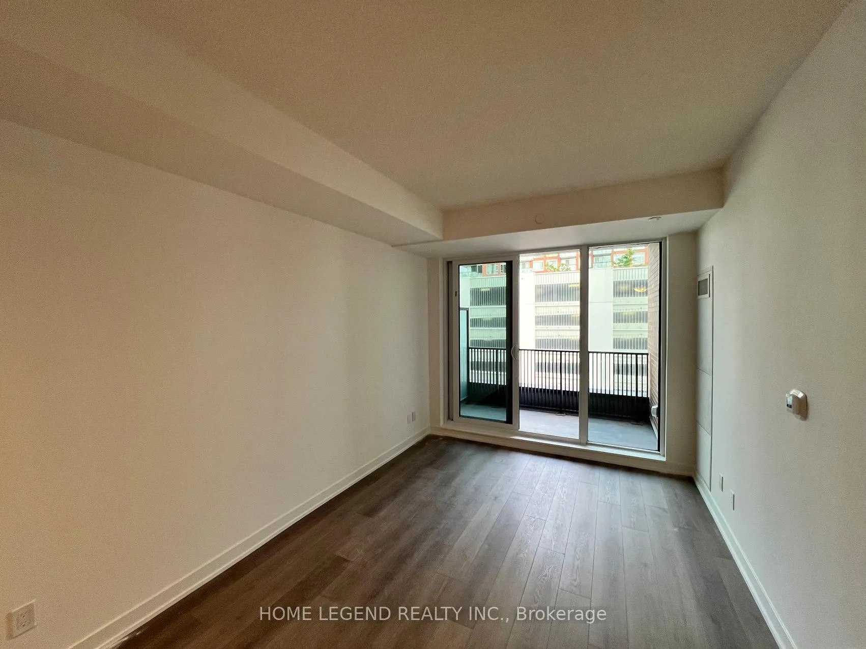 Photo 7 of Unit 715, 38 Simcoe Promenade, Markham, Unionville — HOMEH