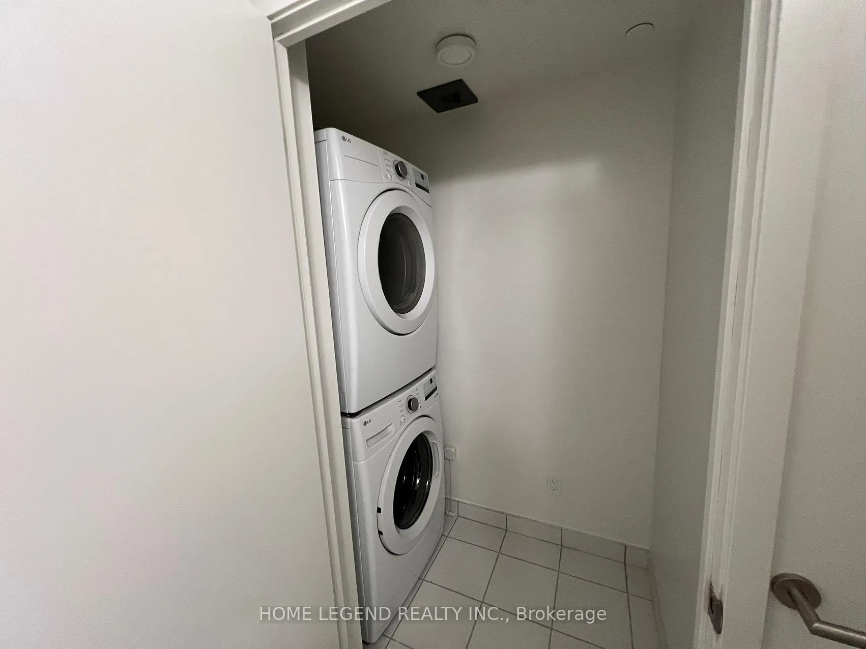 Photo 11 of Unit 715, 38 Simcoe Promenade, Markham, Unionville — HOMEH