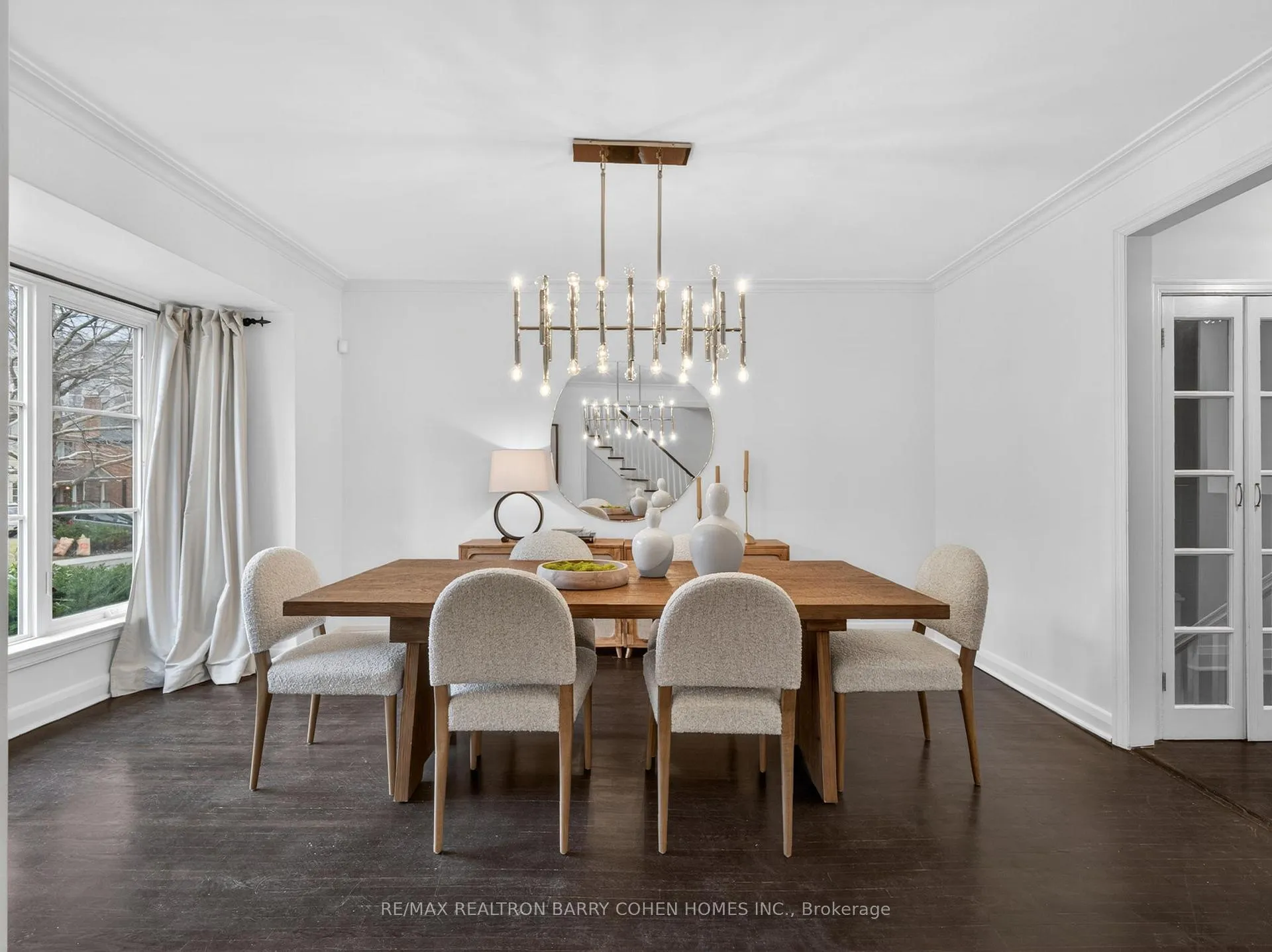 Photo 5 of 612 Vesta Drive, Toronto, Forest Hill North — HOMEH