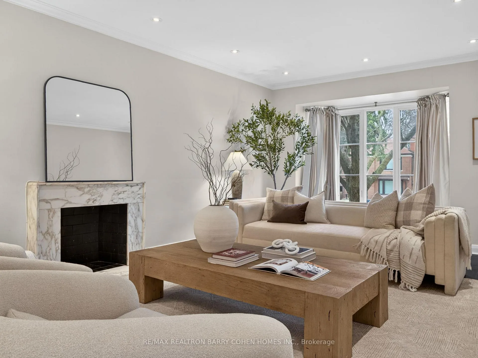 Photo 9 of 612 Vesta Drive, Toronto, Forest Hill North — HOMEH