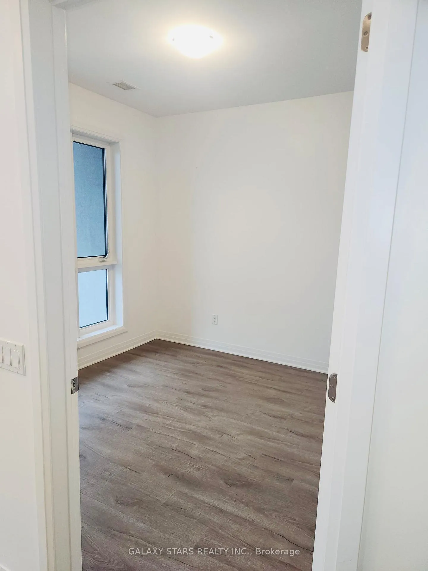 Photo 6 of Unit 210, 470 Gordon Krantz Avenue, Milton, Walker — HOMEH