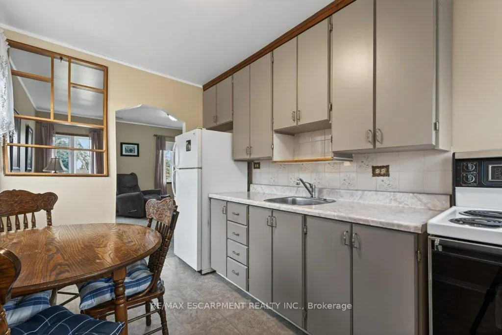 Photo 12 of 5 Mahony Avenue, Hamilton, Normanhurst — HOMEH