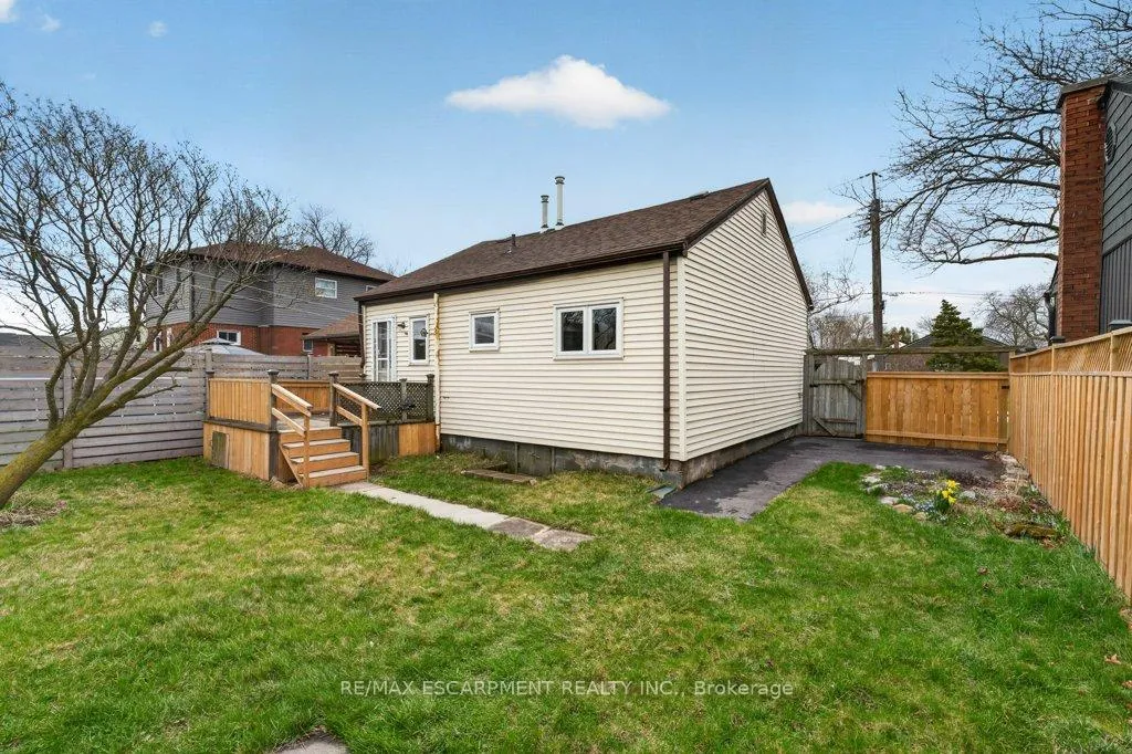 Photo 21 of 5 Mahony Avenue, Hamilton, Normanhurst — HOMEH