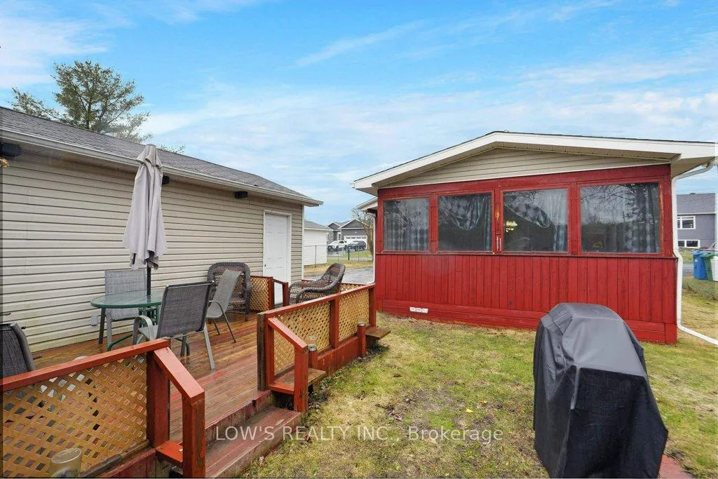 Photo 32 of 123 Pendleton Street, Champlain, Vankleek Hill — HOMEH
