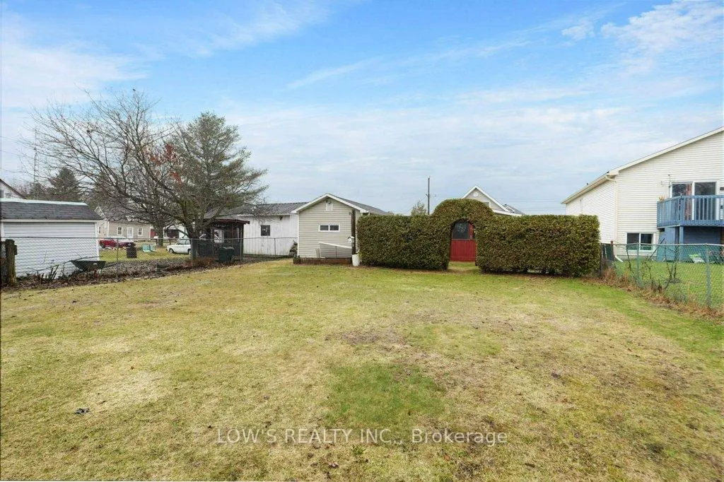 Photo 34 of 123 Pendleton Street, Champlain, Vankleek Hill — HOMEH