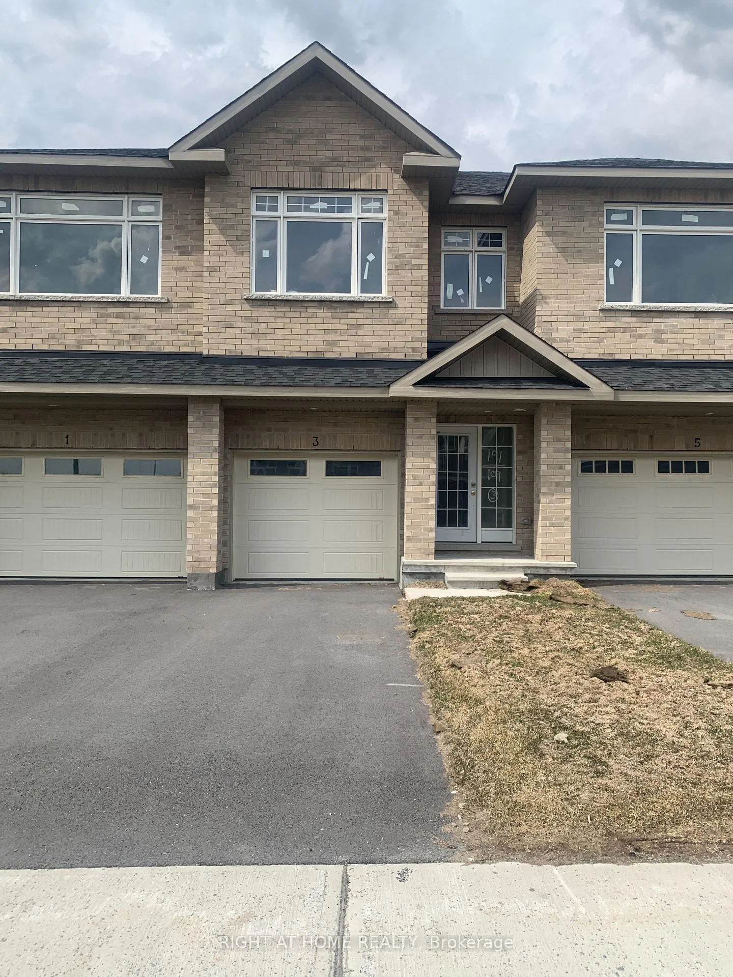 Photo 1 of 3 Wylie Way, Carleton Place — HOMEH
