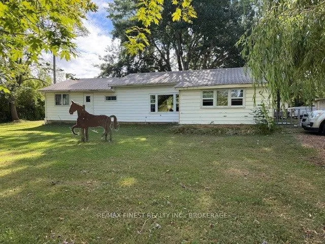 Photo 1 of 1623 Road 96, Frontenac Islands, The Islands — HOMEH
