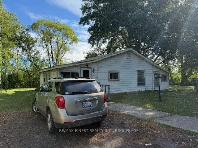 Photo 2 of 1623 Road 96, Frontenac Islands, The Islands — HOMEH