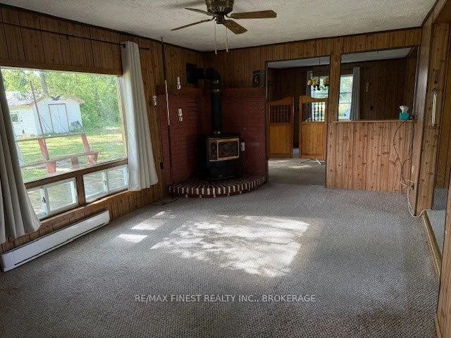 Photo 6 of 1623 Road 96, Frontenac Islands, The Islands — HOMEH