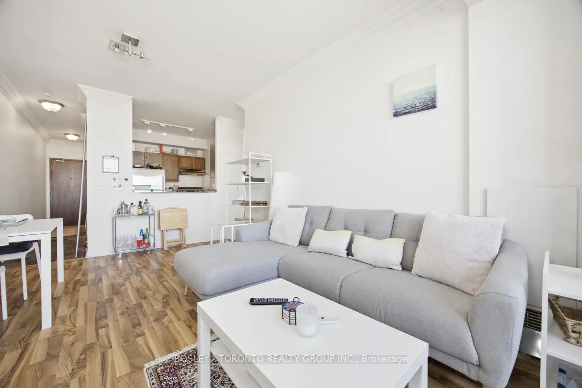 Photo 10 of Unit 902, 438 Richmond Street W, Toronto, Waterfront Communities — HOMEH