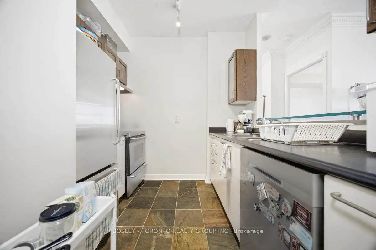 Photo 17 of Unit 902, 438 Richmond Street W, Toronto, Waterfront Communities — HOMEH