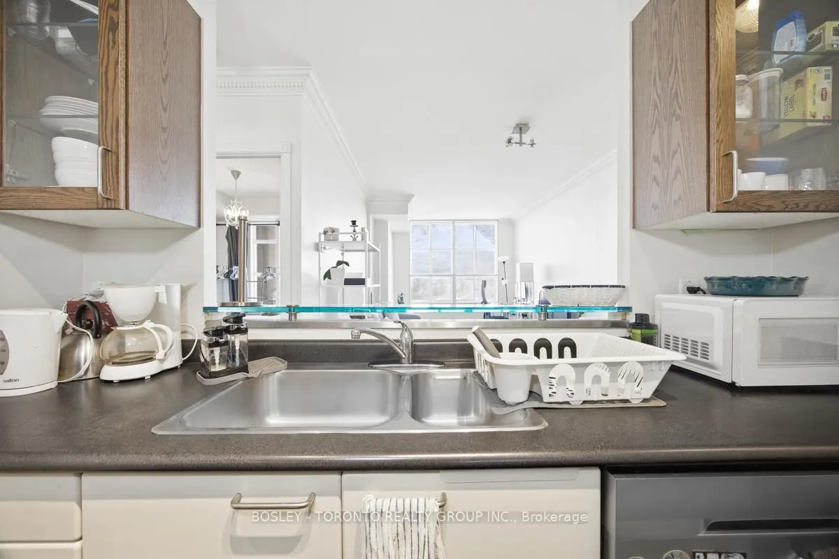 Photo 19 of Unit 902, 438 Richmond Street W, Toronto, Waterfront Communities — HOMEH