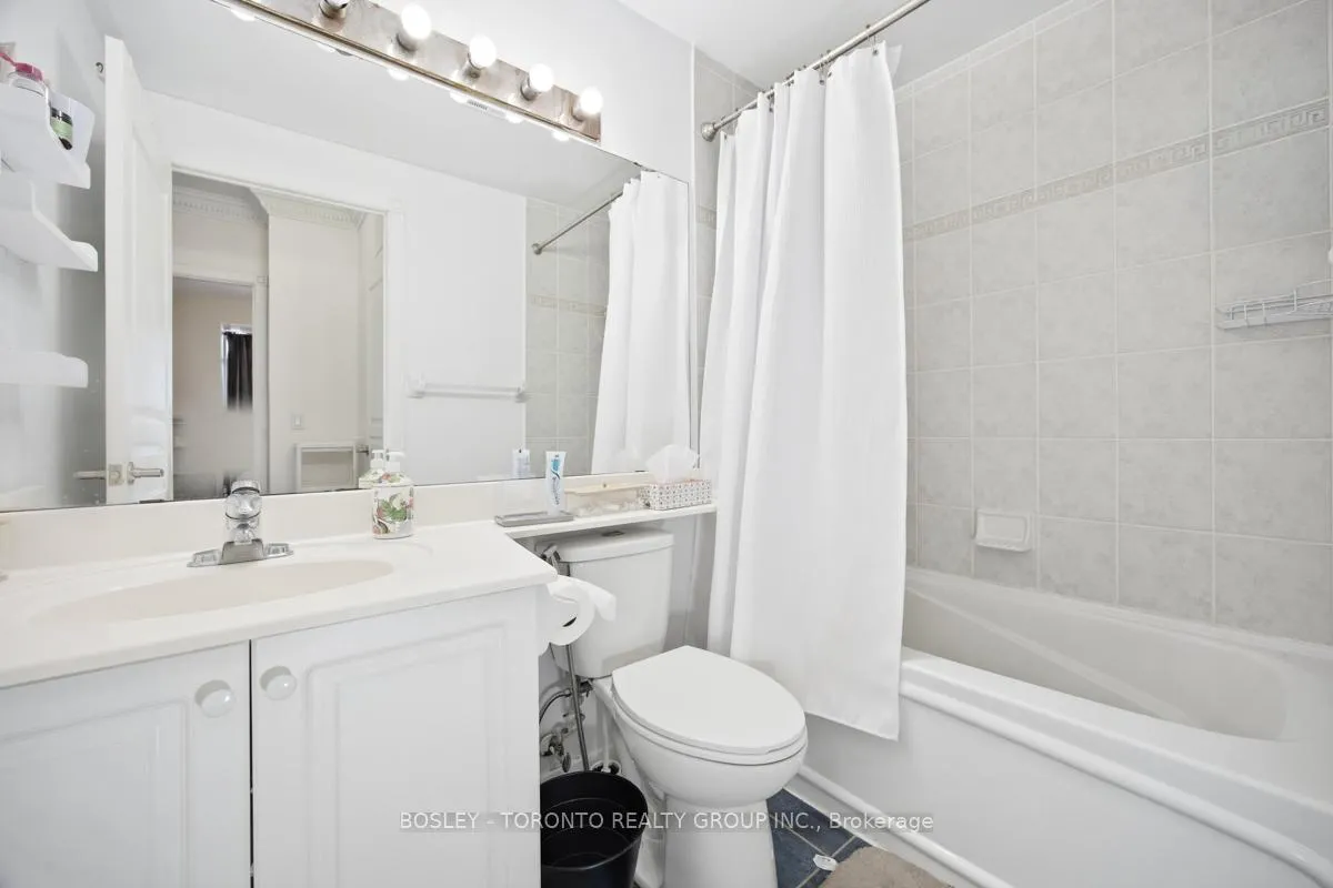 Photo 27 of Unit 902, 438 Richmond Street W, Toronto, Waterfront Communities — HOMEH