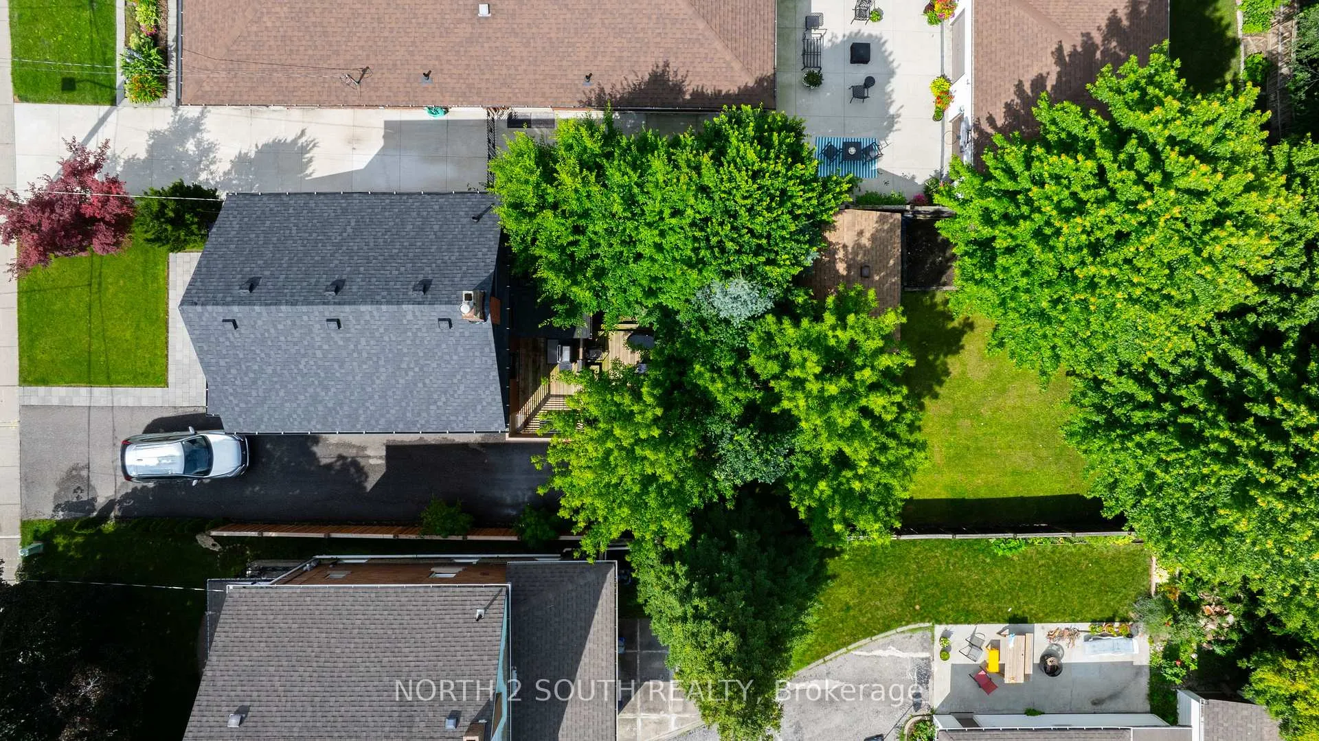Photo 4 of 24 Abell Avenue, Vaughan, West Woodbridge — HOMEH