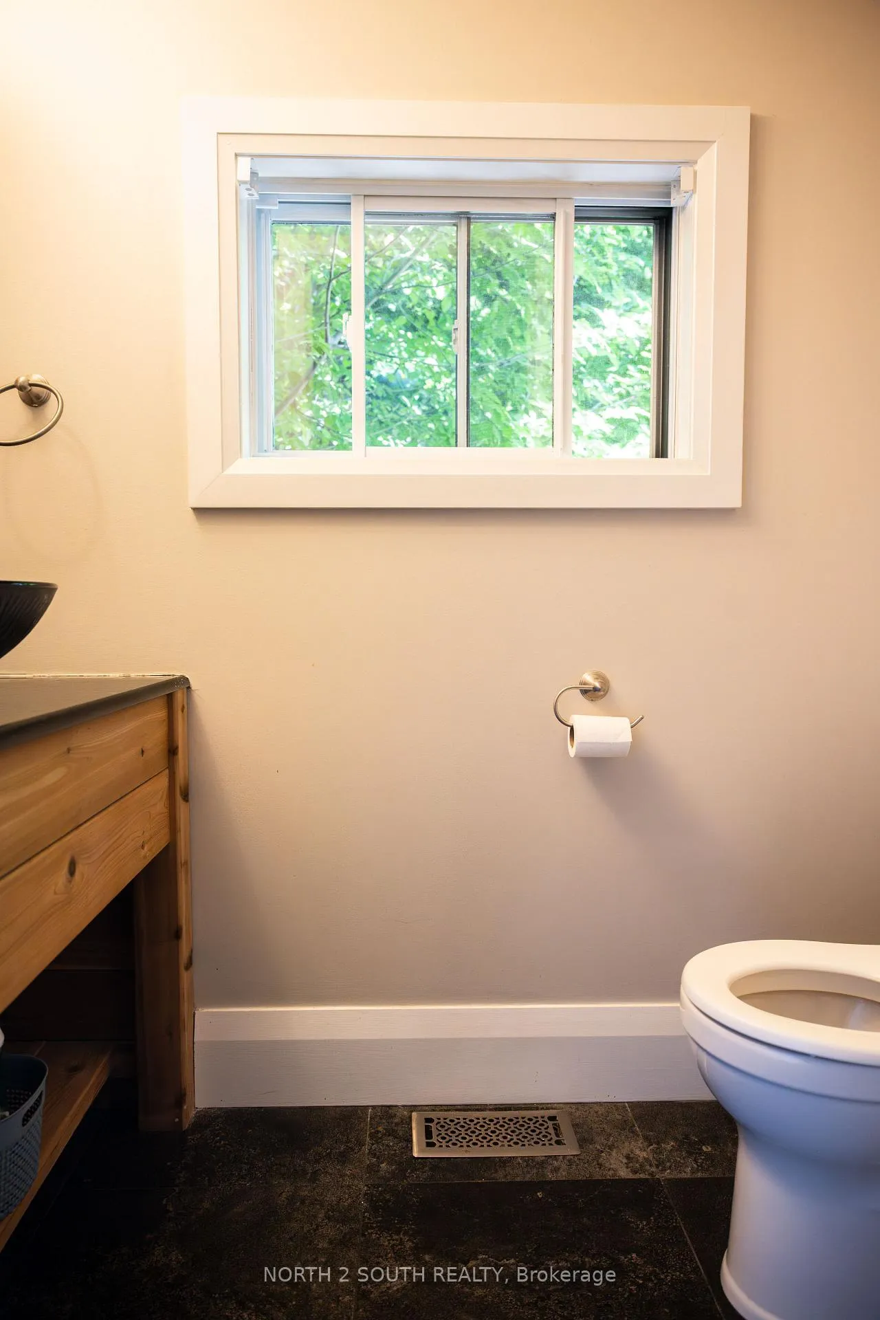 Photo 23 of 24 Abell Avenue, Vaughan, West Woodbridge — HOMEH