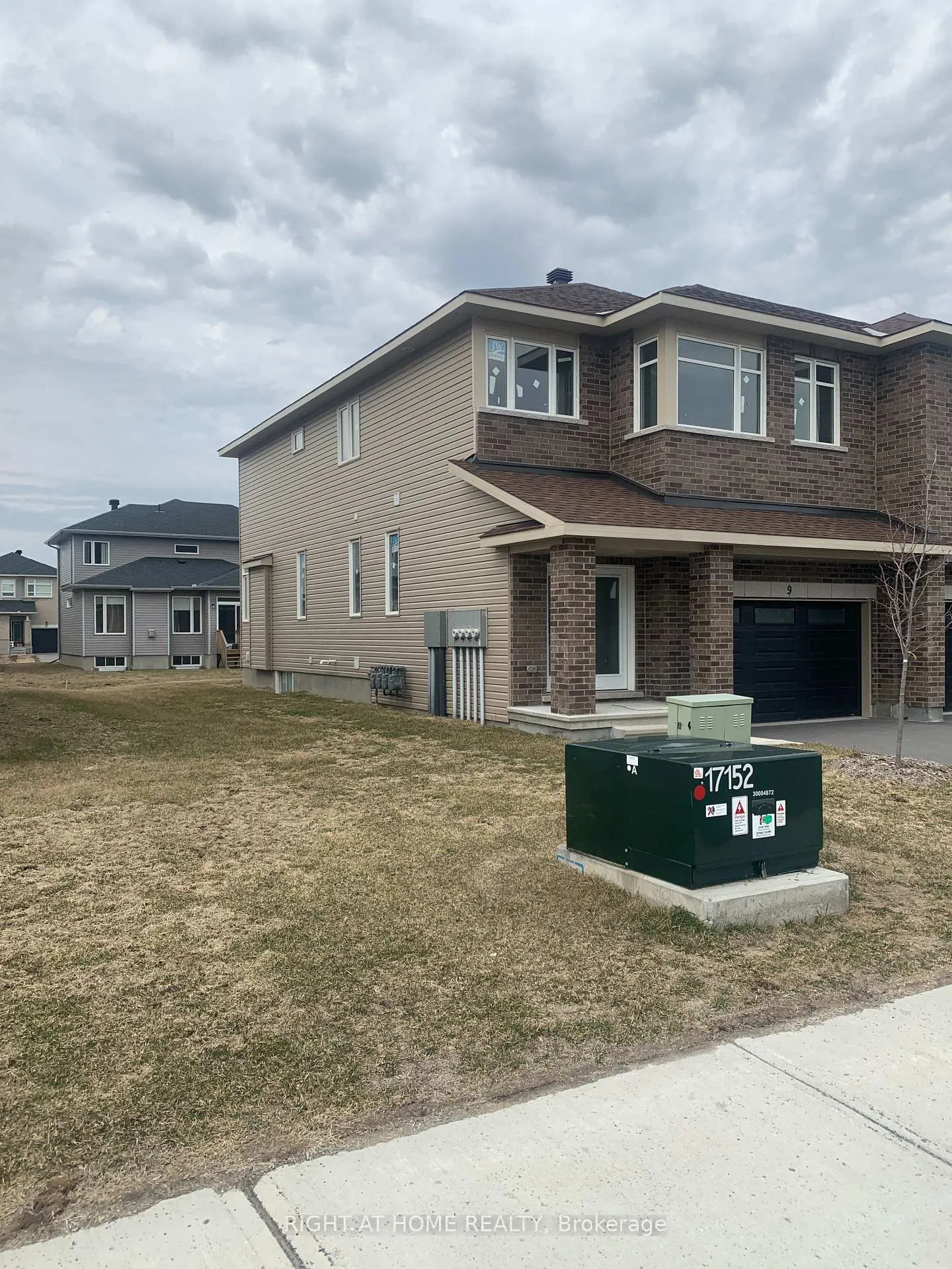 Photo 2 of 9 Wylie Way, Carleton Place — HOMEH