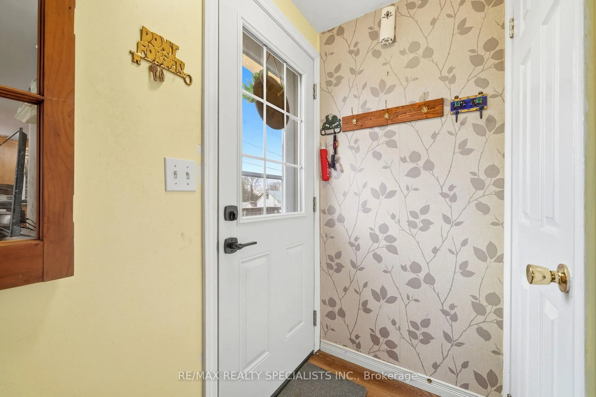 Photo 6 of 273 Elgin Street S, West Grey — HOMEH