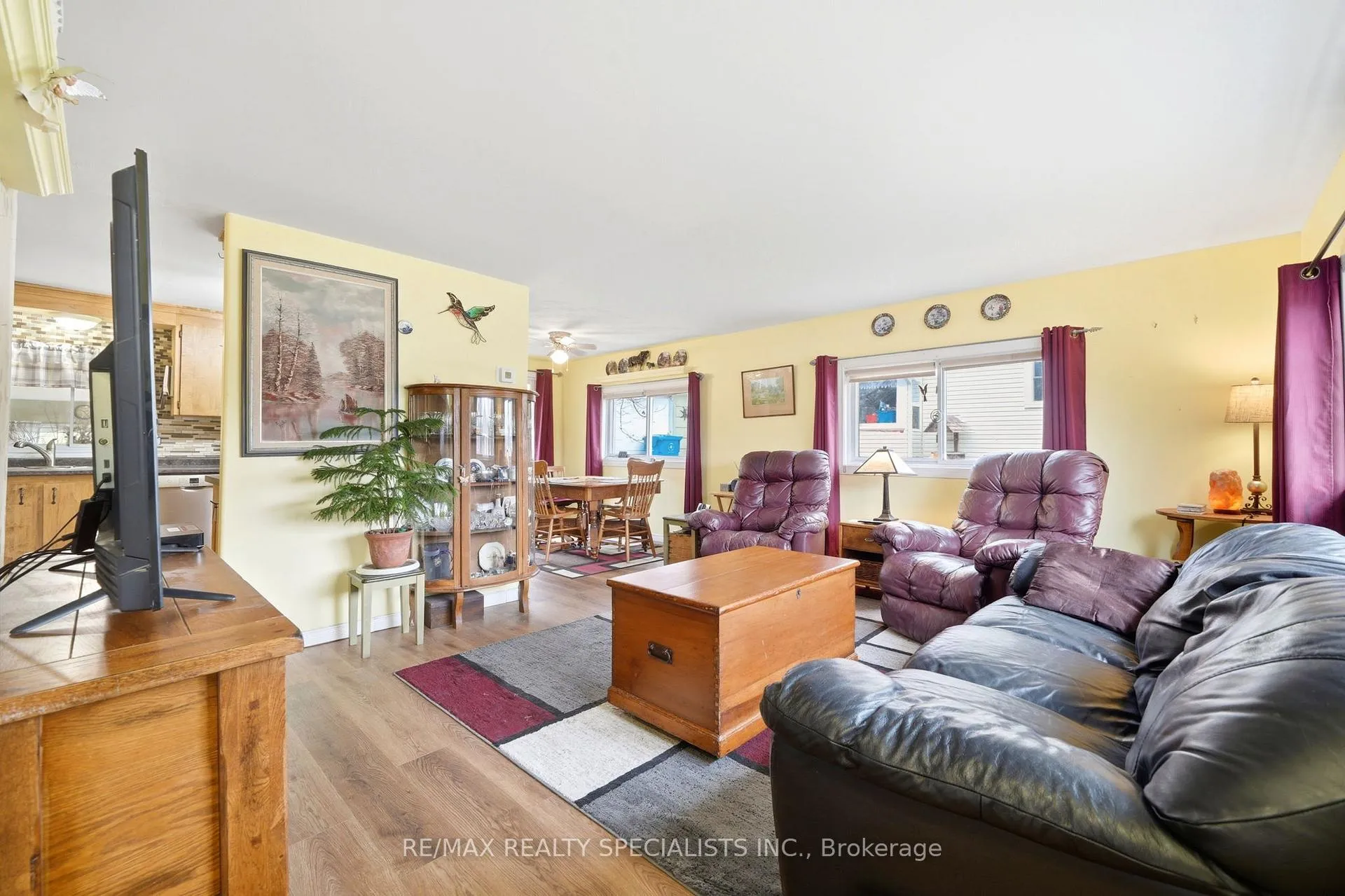 Photo 9 of 273 Elgin Street S, West Grey — HOMEH