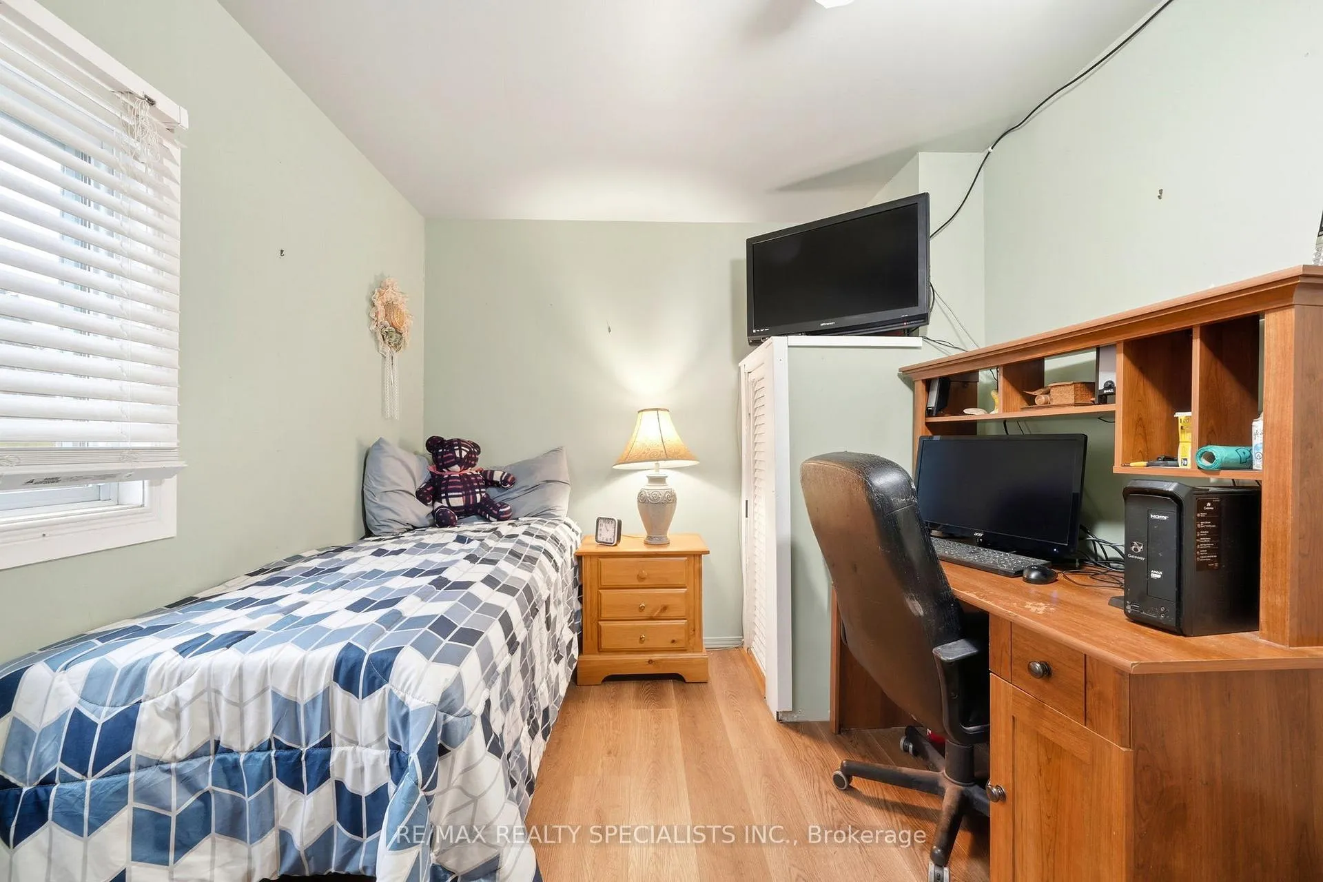 Photo 25 of 273 Elgin Street S, West Grey — HOMEH
