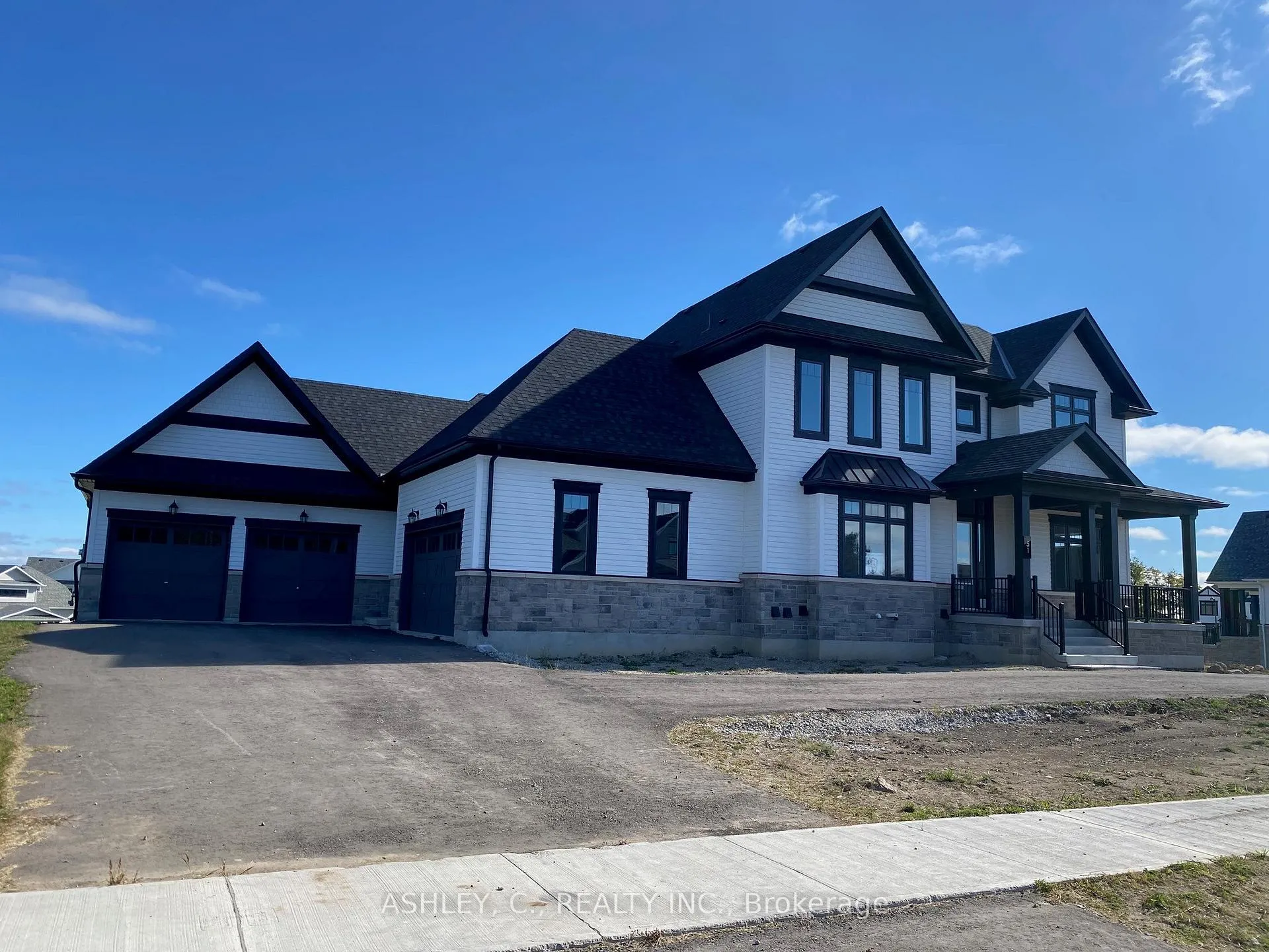 Photo 1 of 51 William Crisp Drive, Caledon, Alton — HOMEH