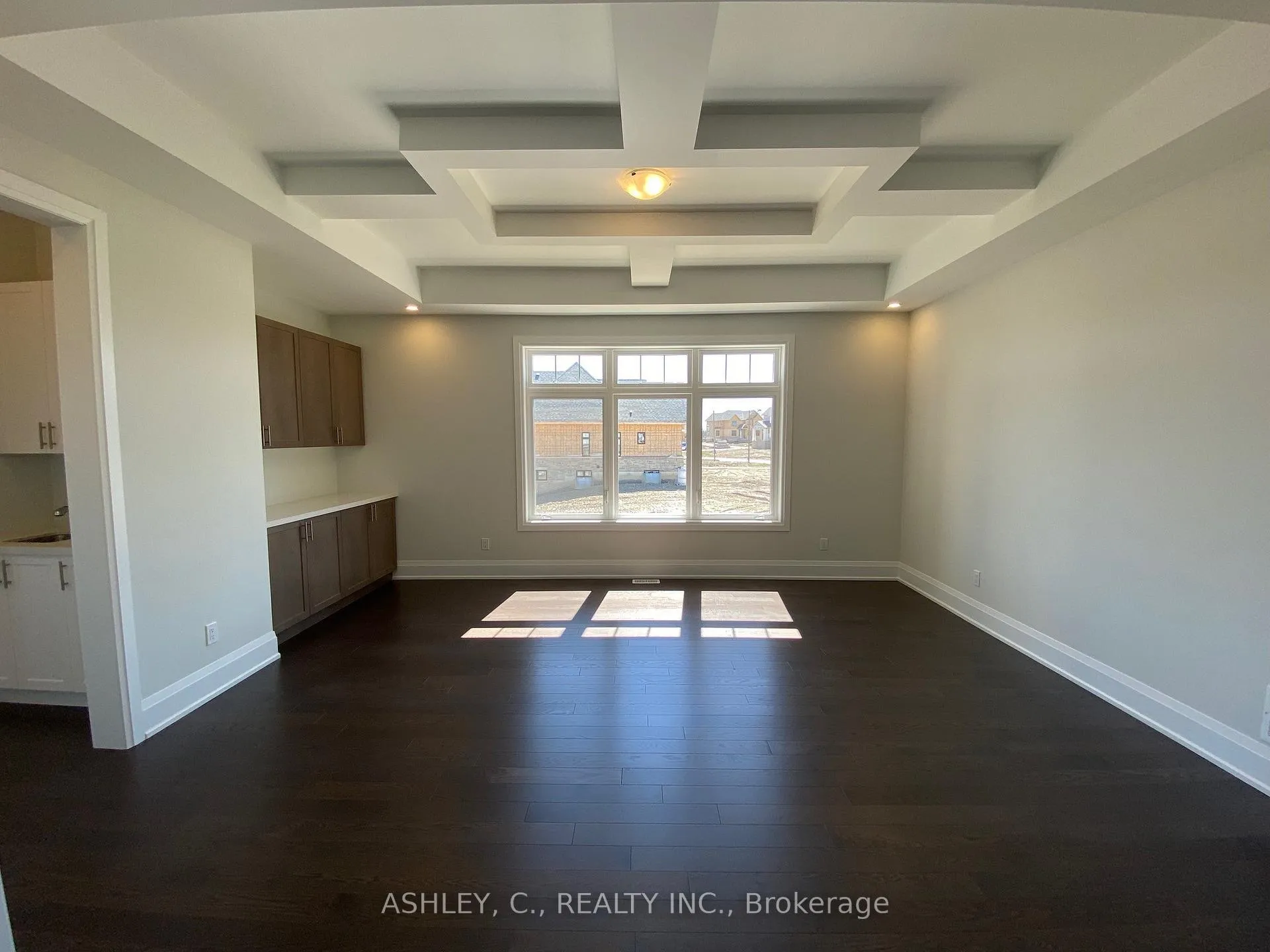 Photo 10 of 51 William Crisp Drive, Caledon, Alton — HOMEH