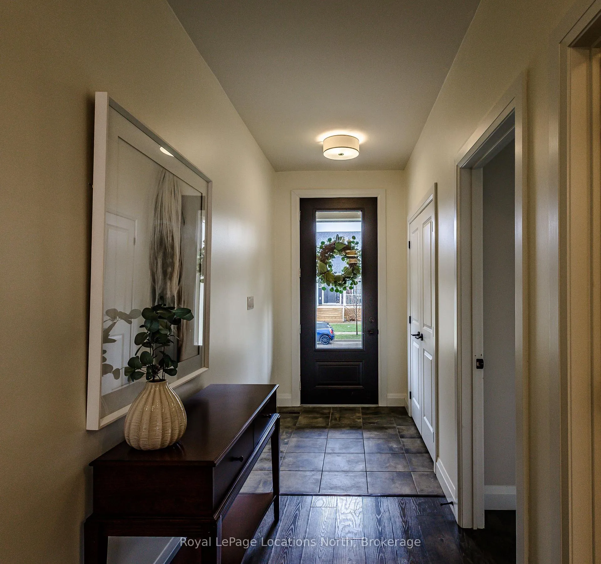 Photo 3 of 207 Yellow Birch Crescent, Blue Mountains — HOMEH