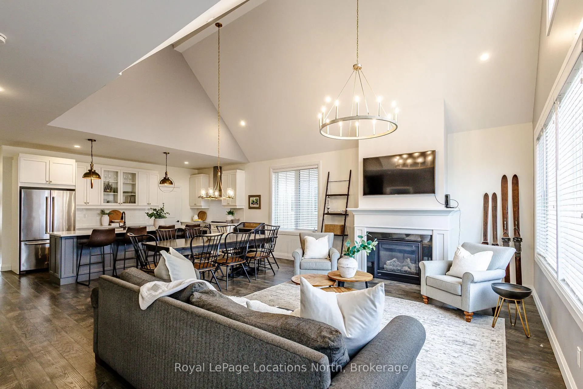 Photo 4 of 207 Yellow Birch Crescent, Blue Mountains — HOMEH
