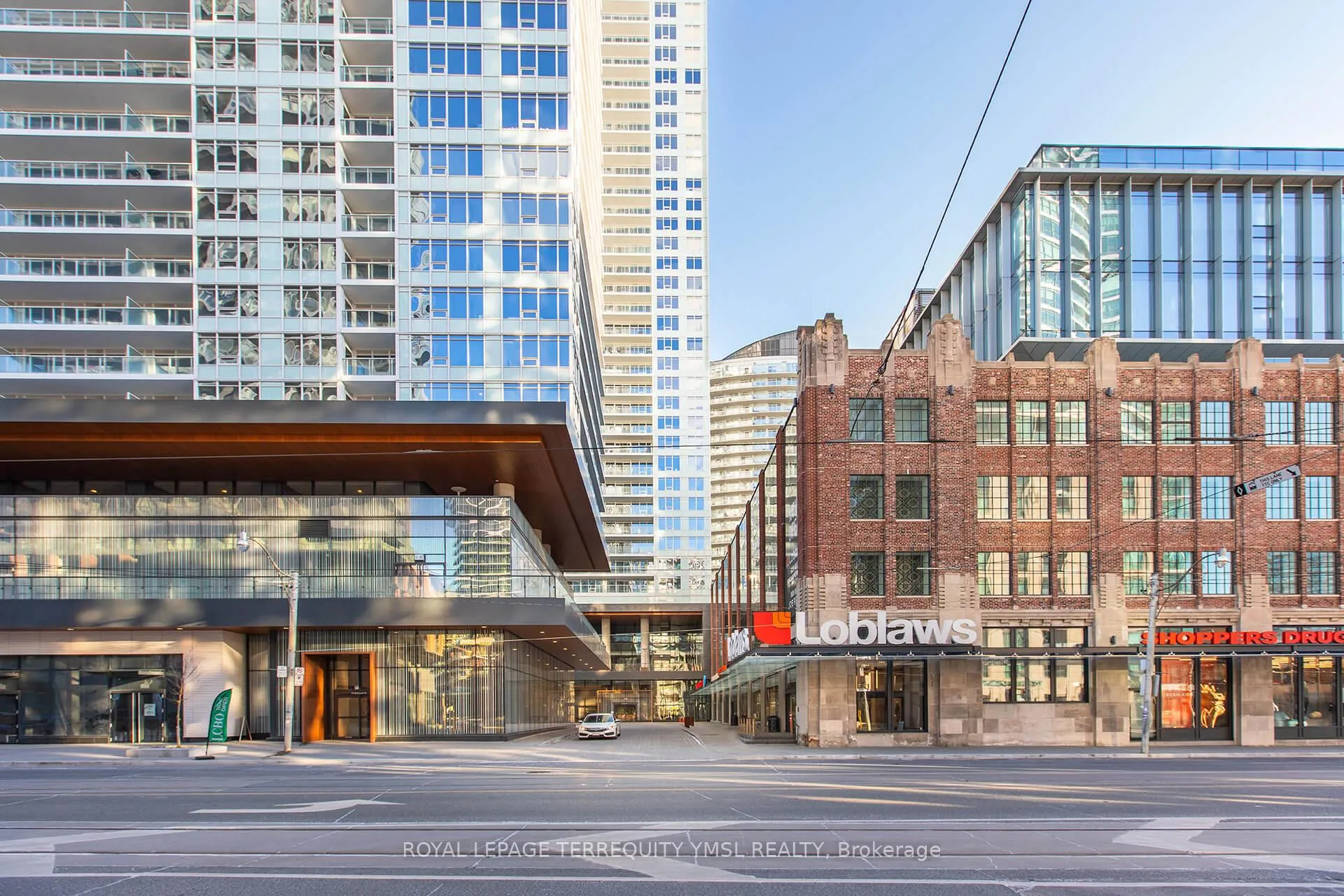 Photo 1 of Unit 1711, 17 Bathurst Street, Toronto, Waterfront Communities — HOMEH