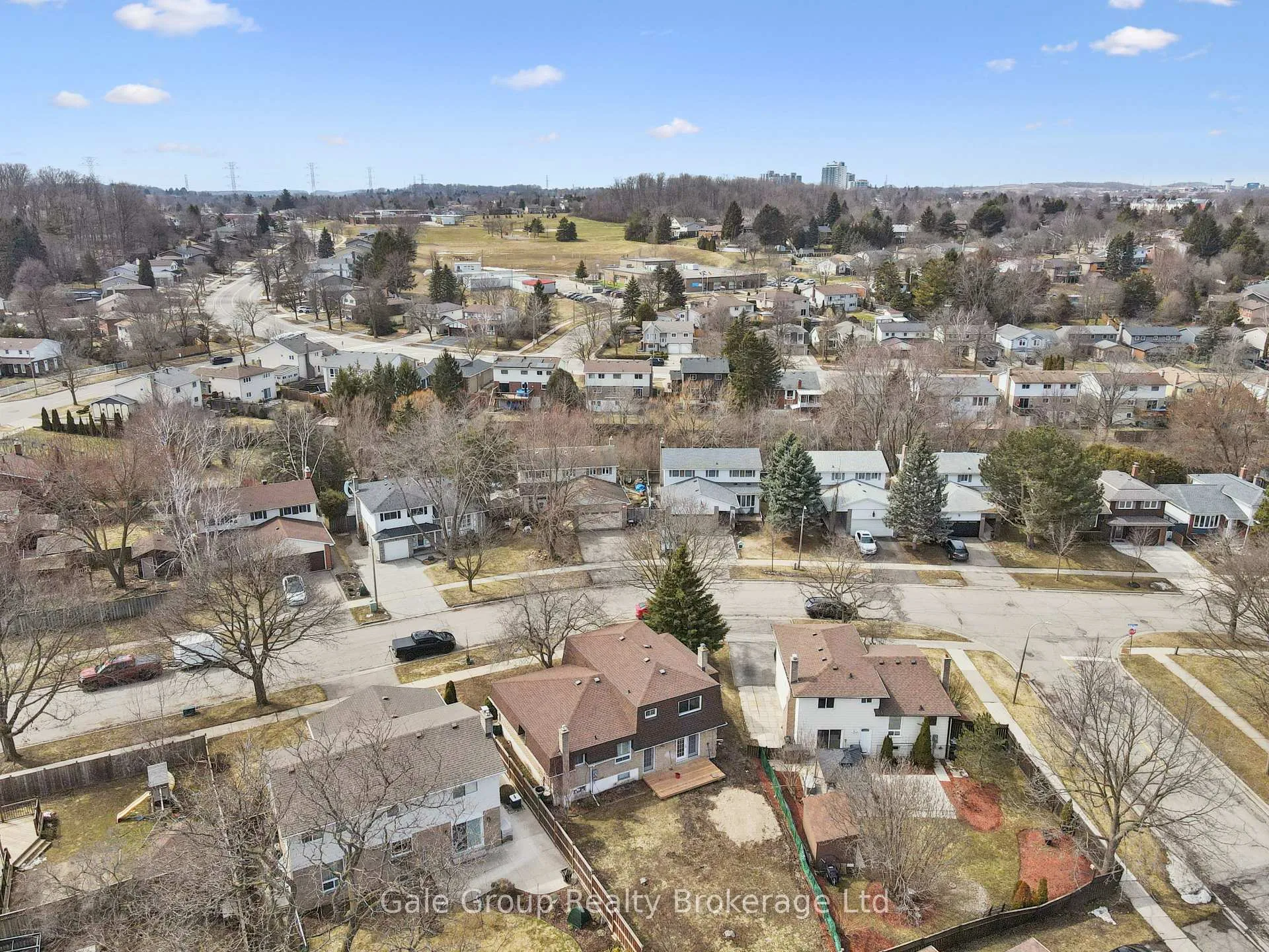 Photo 28 of 165 Brookside Crescent, Kitchener — HOMEH