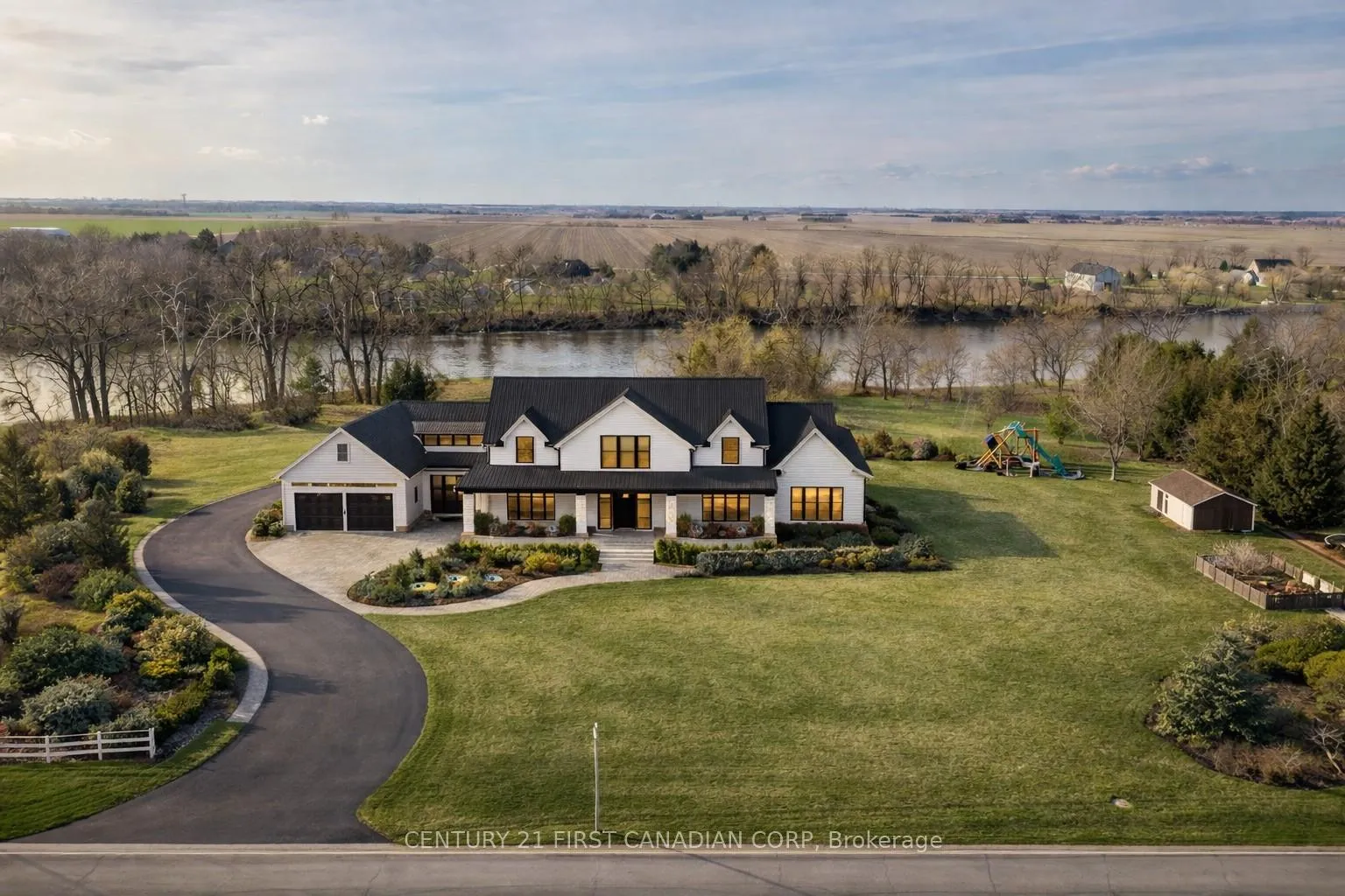 Photo 3 of Unit R.R #5, 7211 Riverview Line, Chatham-Kent, Raleigh — HOMEH