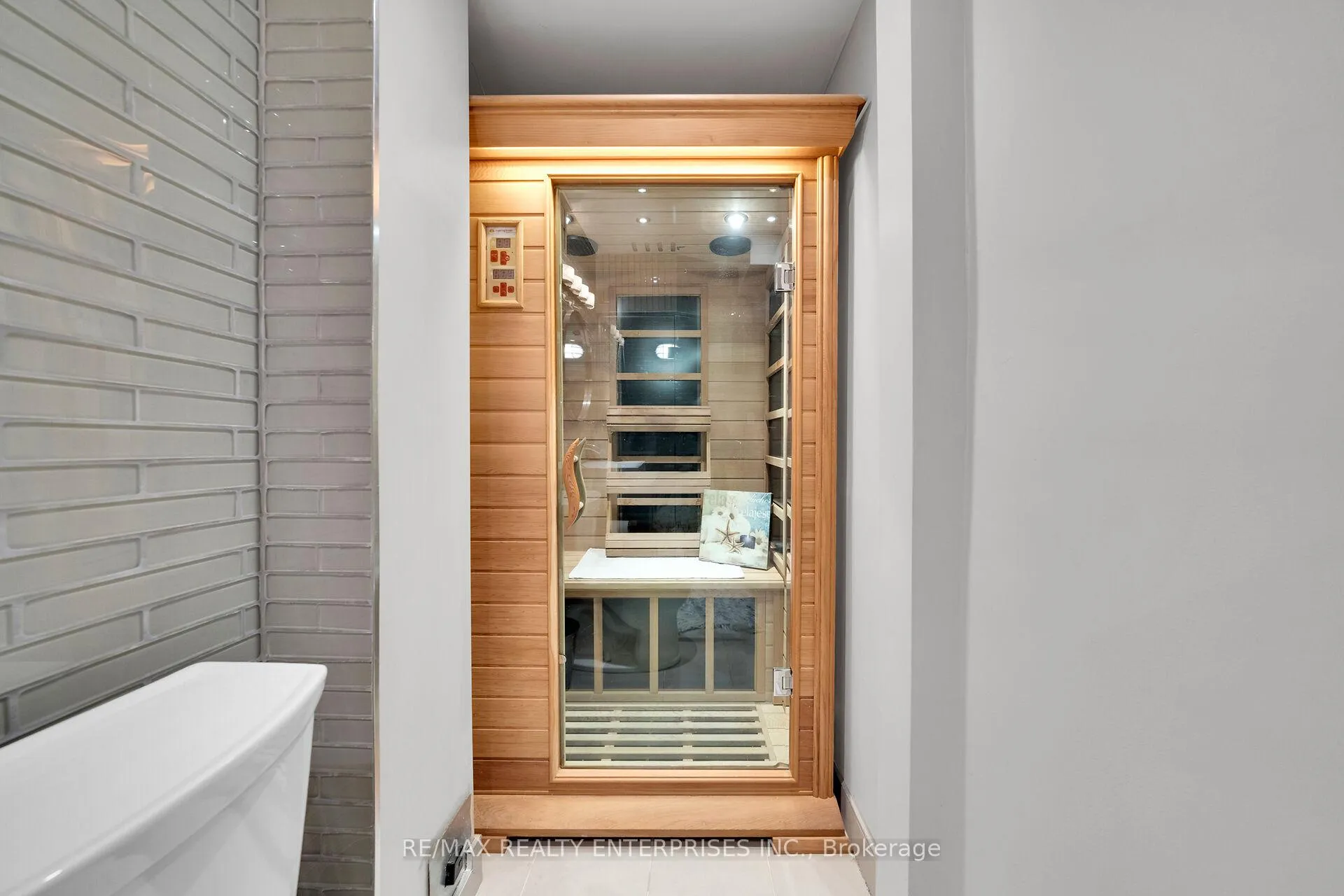Photo 31 of 177 Joshua Avenue, Hamilton, Ancaster — HOMEH