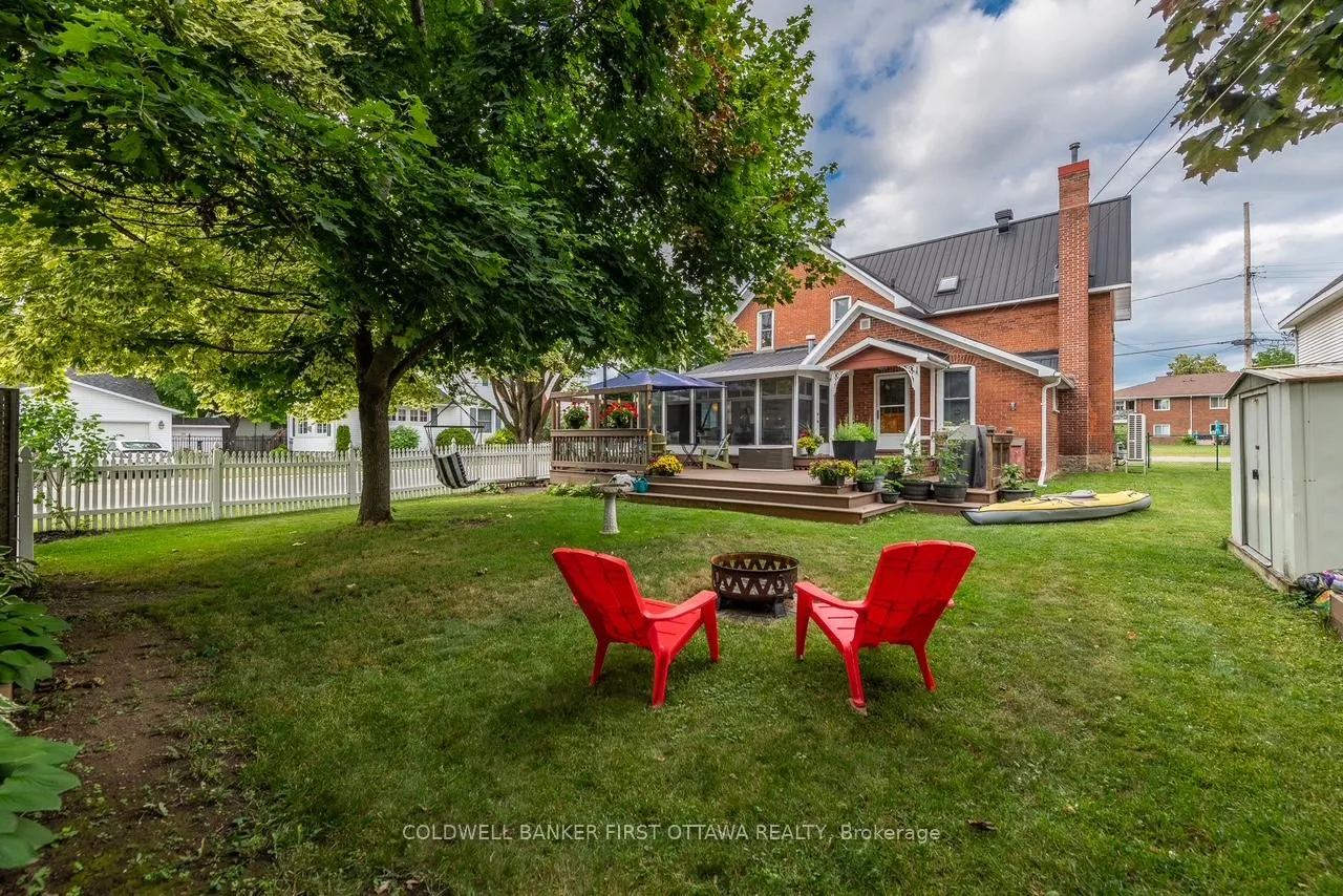 Photo 3 of 256 A&B Flora Street, Carleton Place — HOMEH
