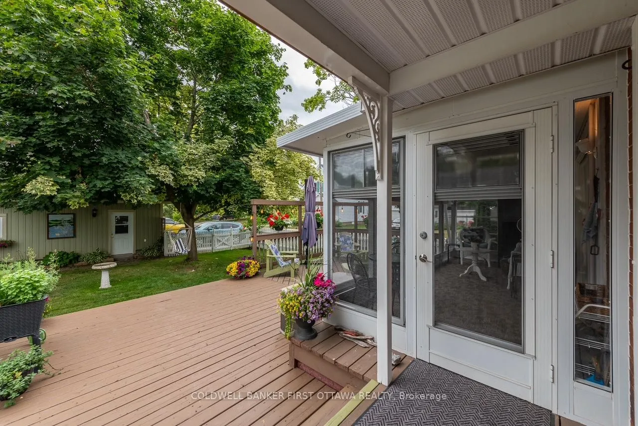 Photo 25 of 256 A&B Flora Street, Carleton Place — HOMEH