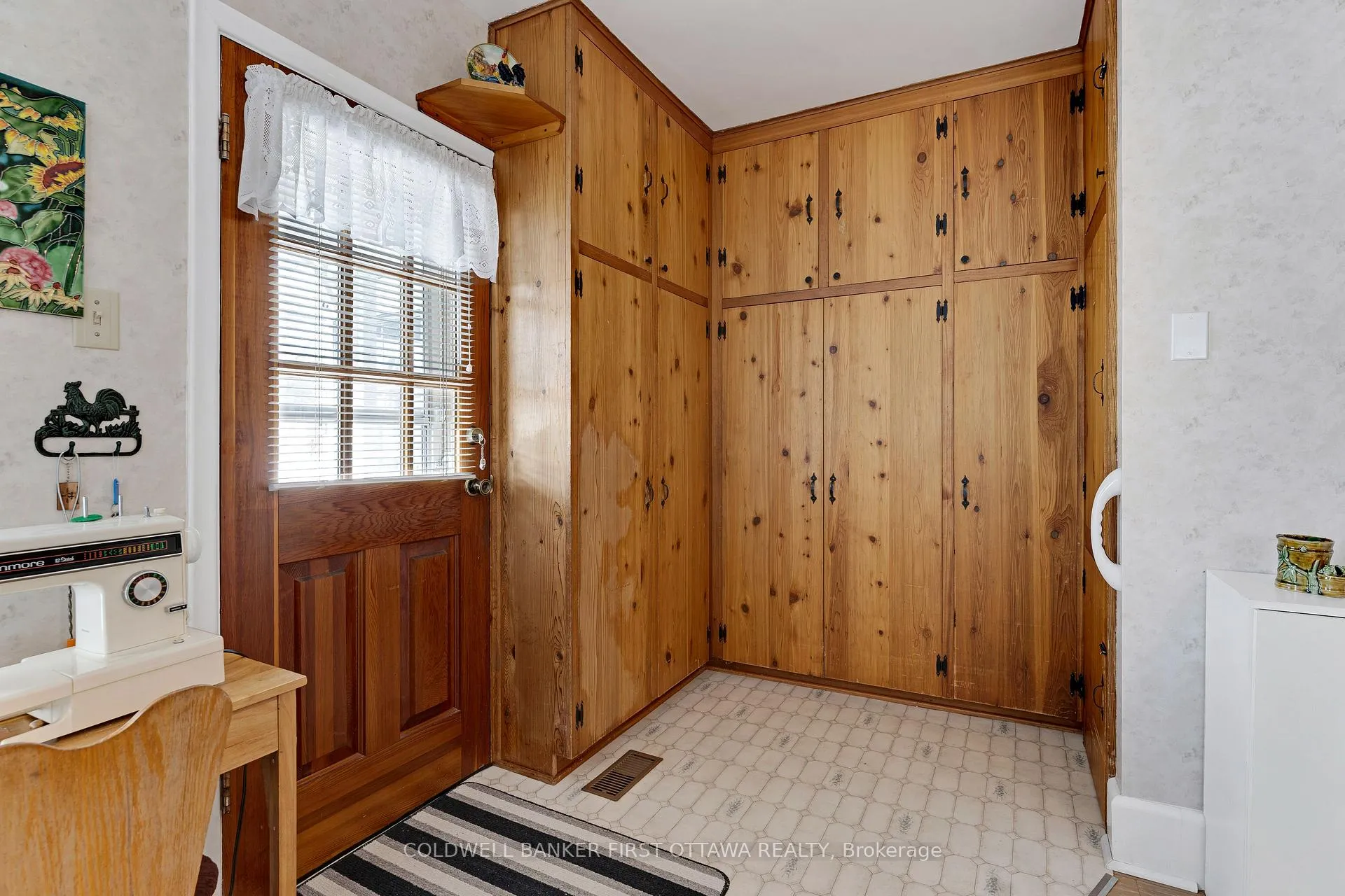 Photo 37 of 256 A&B Flora Street, Carleton Place — HOMEH