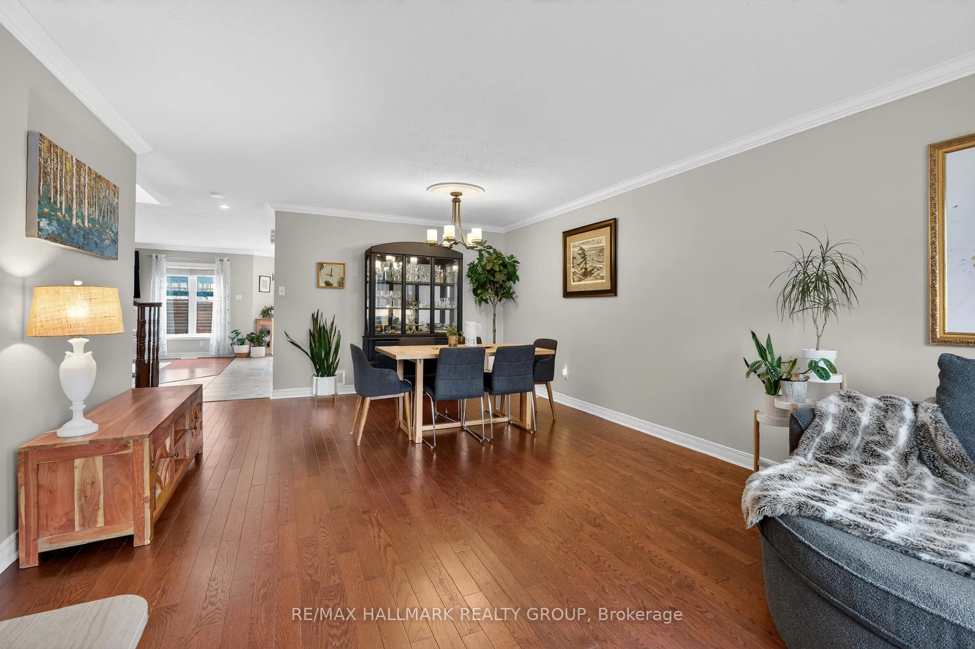 Photo 5 of 2041 Cherington Crescent, Ottawa, Avalon East — HOMEH