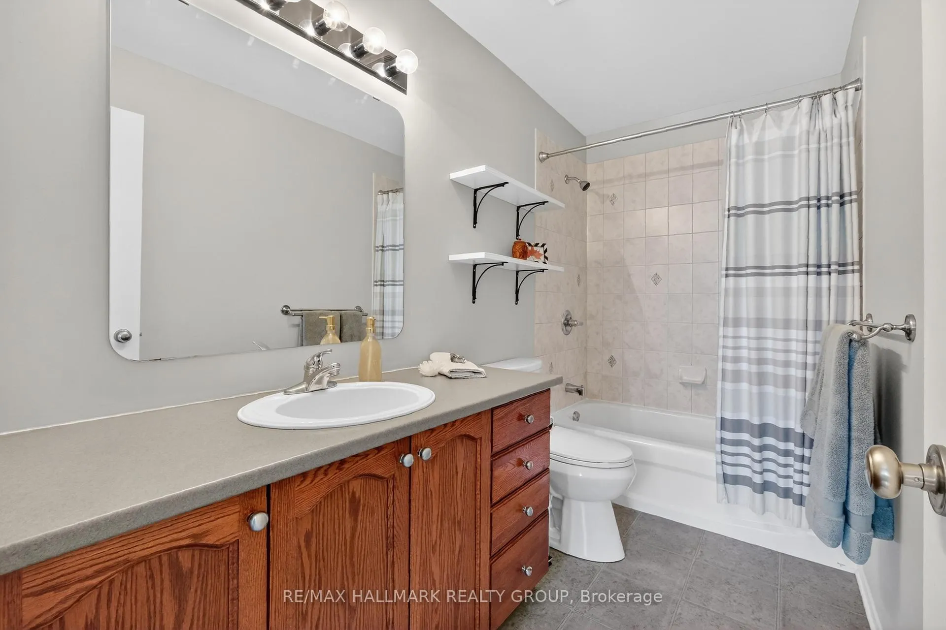 Photo 27 of 2041 Cherington Crescent, Ottawa, Avalon East — HOMEH