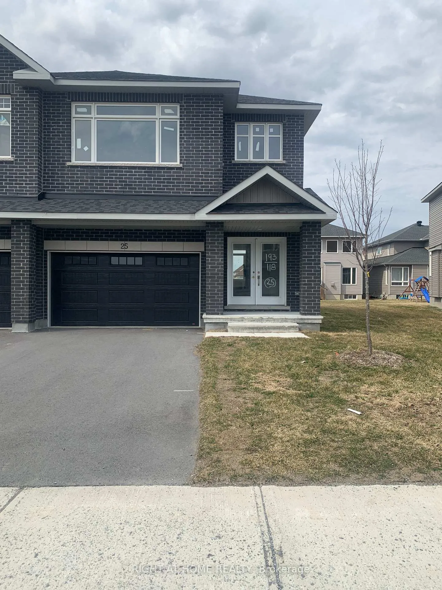 Photo 1 of 25 Wylie Way, Carleton Place — HOMEH