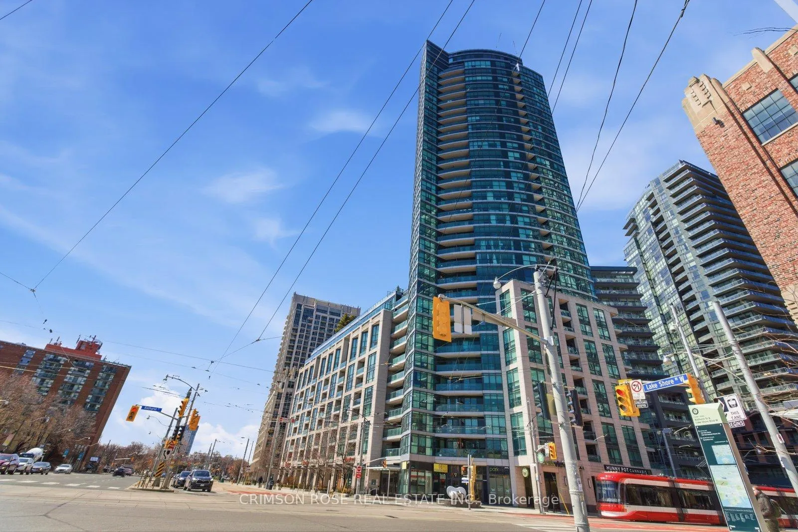 Photo 1 of Unit 823, 600 Fleet Street, Toronto, Niagara — HOMEH