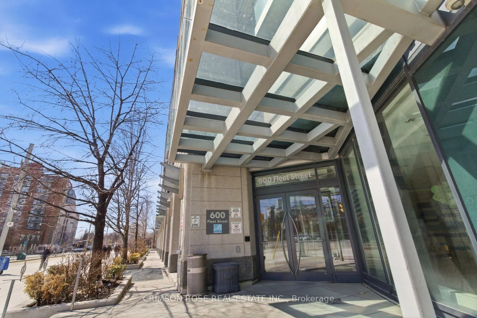 Photo 2 of Unit 823, 600 Fleet Street, Toronto, Niagara — HOMEH