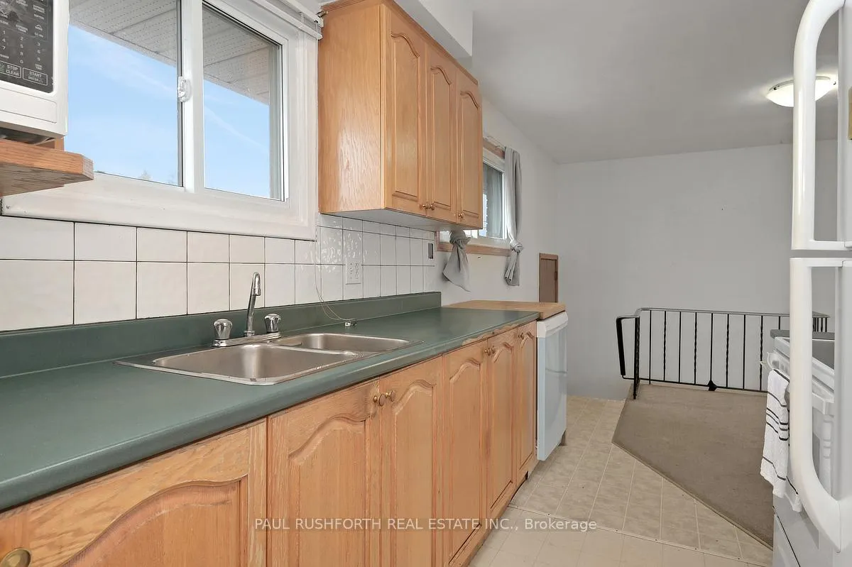Photo 13 of 2140 Haig Drive, Ottawa, Elmvale Acres — HOMEH