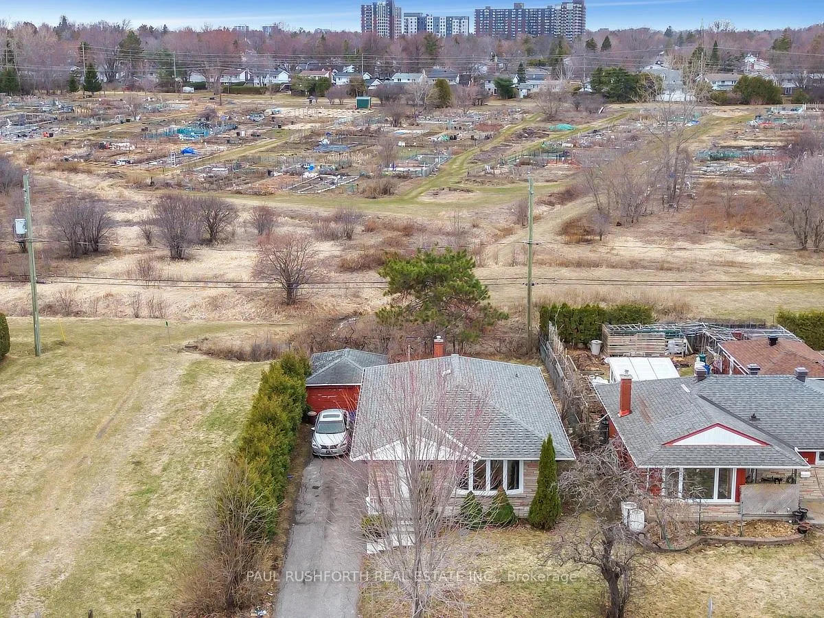 Photo 24 of 2140 Haig Drive, Ottawa, Elmvale Acres — HOMEH