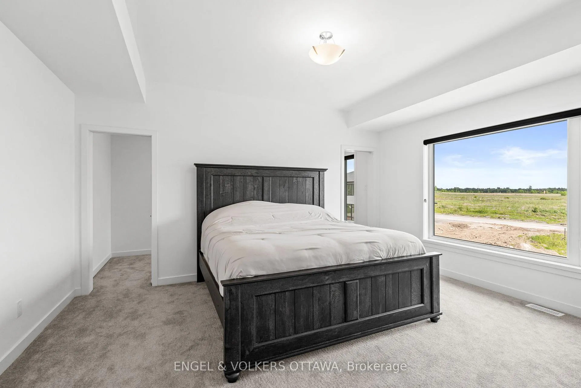 Photo 18 of 117 Orchestra Way, Ottawa, Riverside South/Gloucester Glen — HOMEH