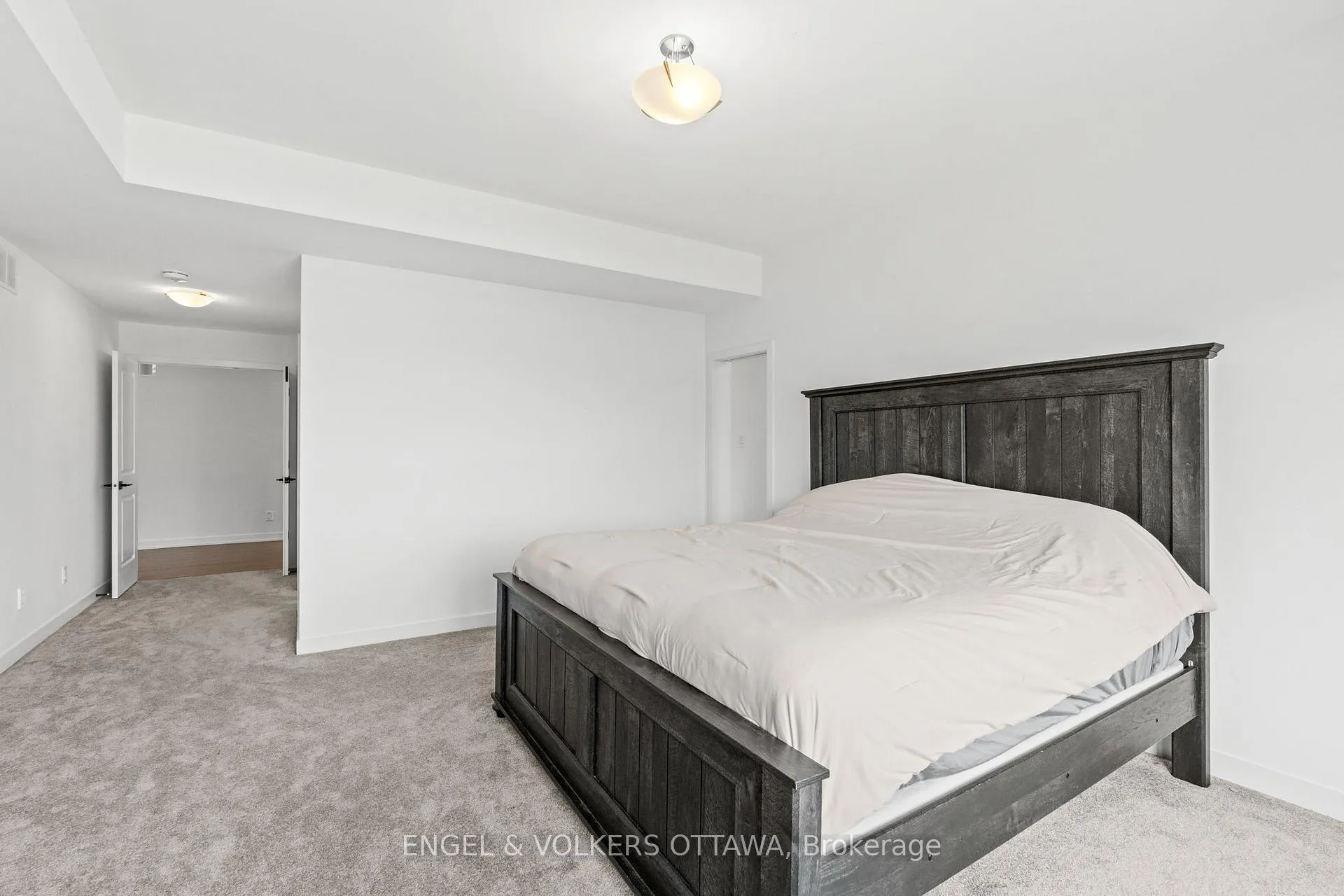Photo 19 of 117 Orchestra Way, Ottawa, Riverside South/Gloucester Glen — HOMEH