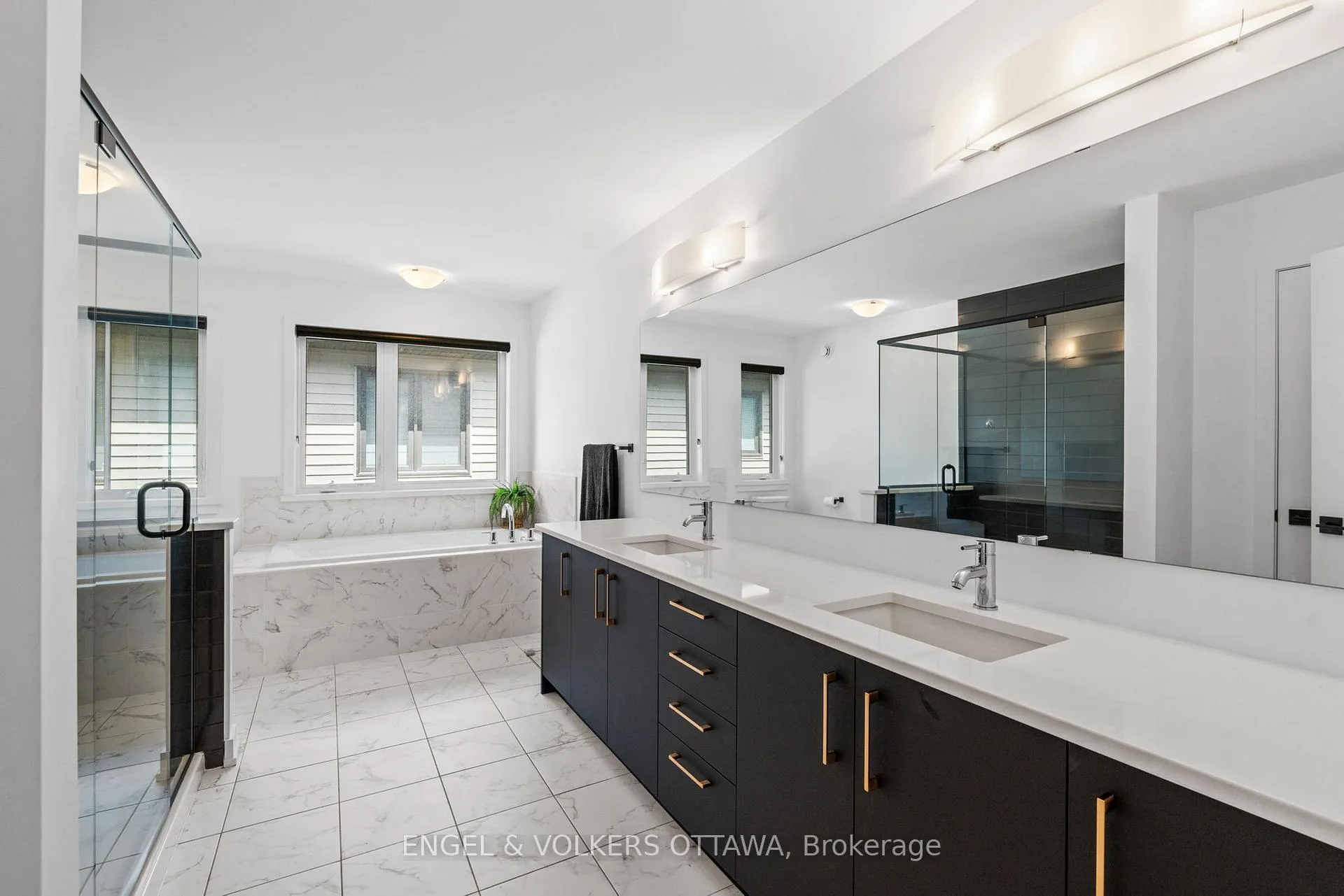 Photo 21 of 117 Orchestra Way, Ottawa, Riverside South/Gloucester Glen — HOMEH