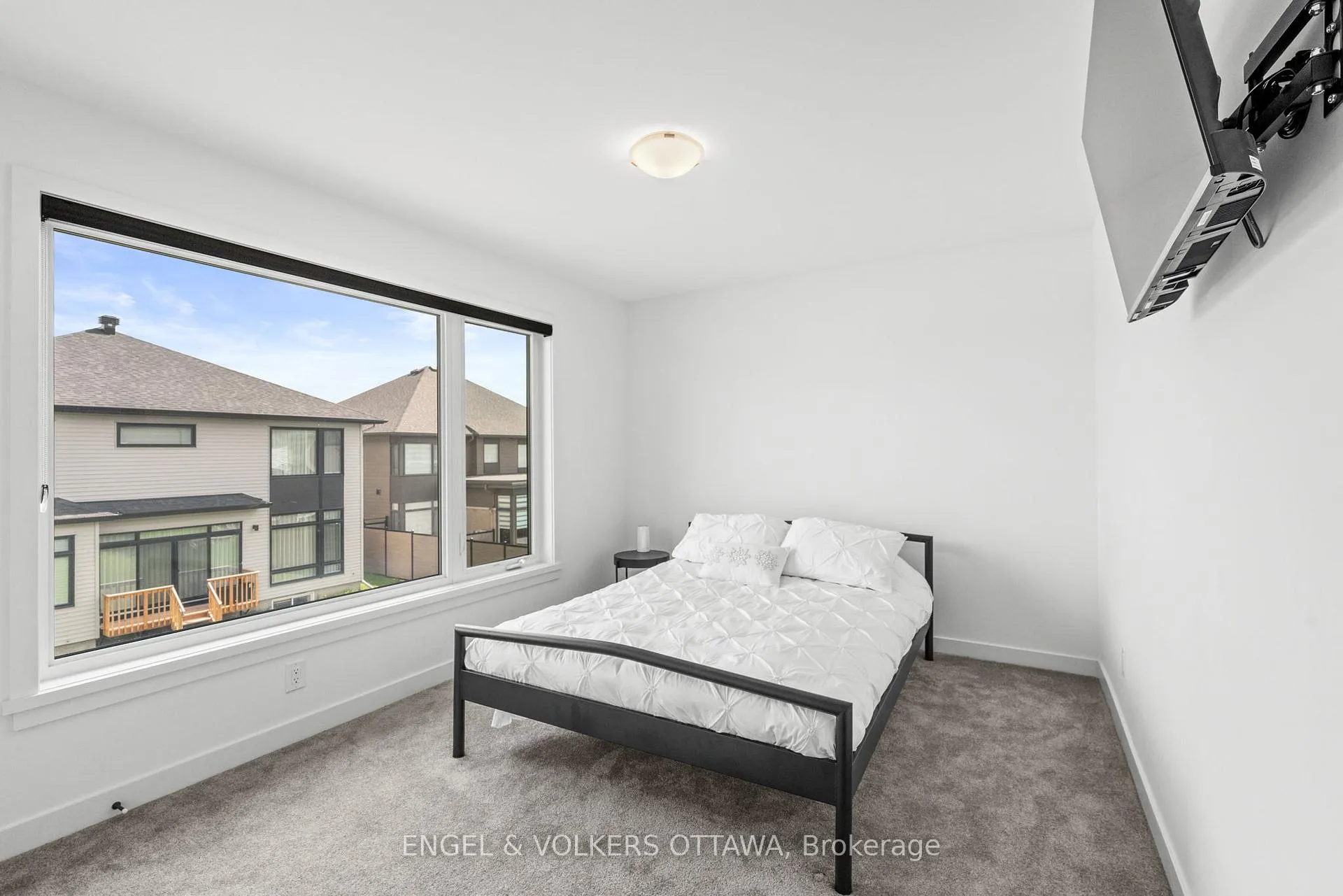 Photo 31 of 117 Orchestra Way, Ottawa, Riverside South/Gloucester Glen — HOMEH