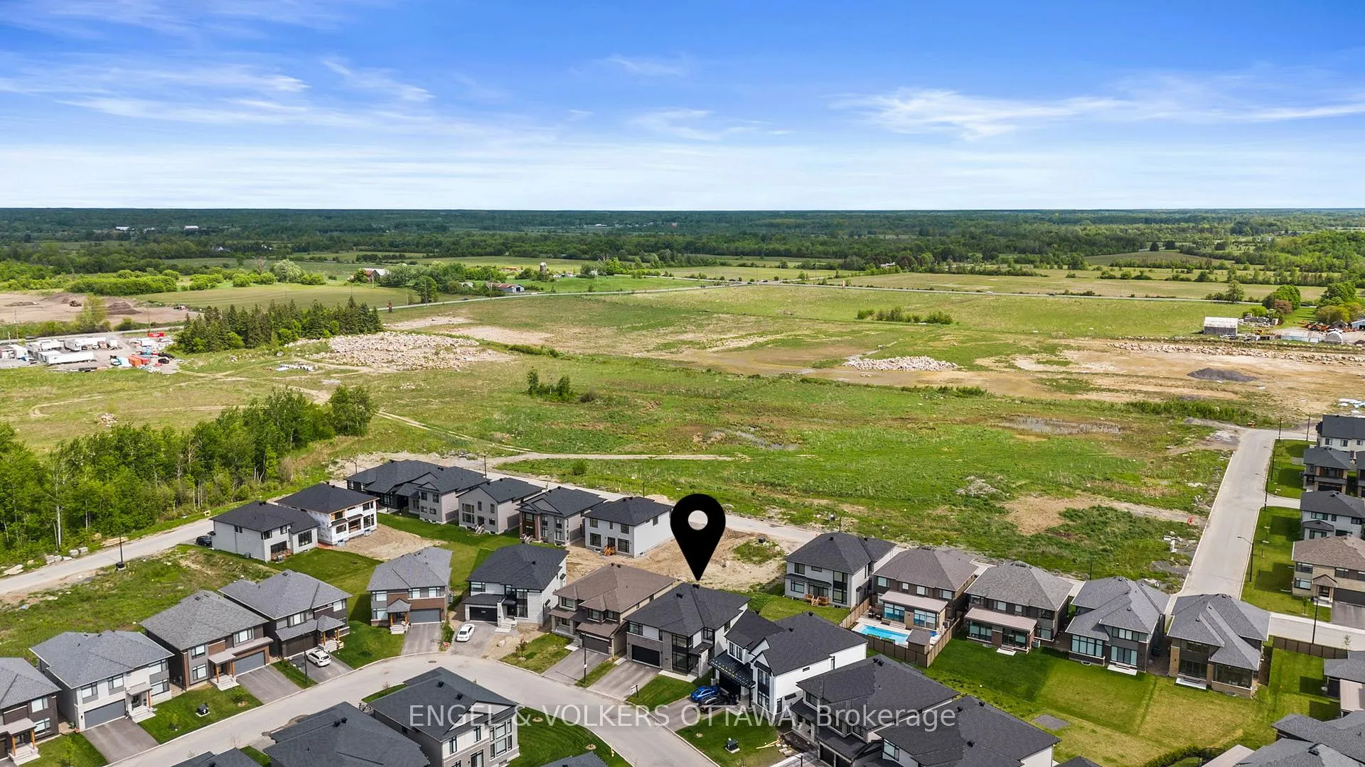 Photo 36 of 117 Orchestra Way, Ottawa, Riverside South/Gloucester Glen — HOMEH