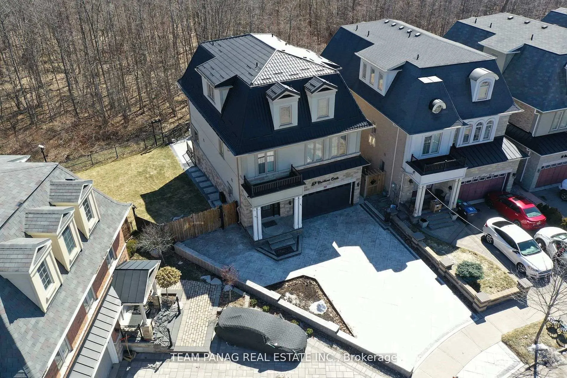 Photo 2 of 87 Haviland Circle, Brampton, Sandringham-Wellington — HOMEH